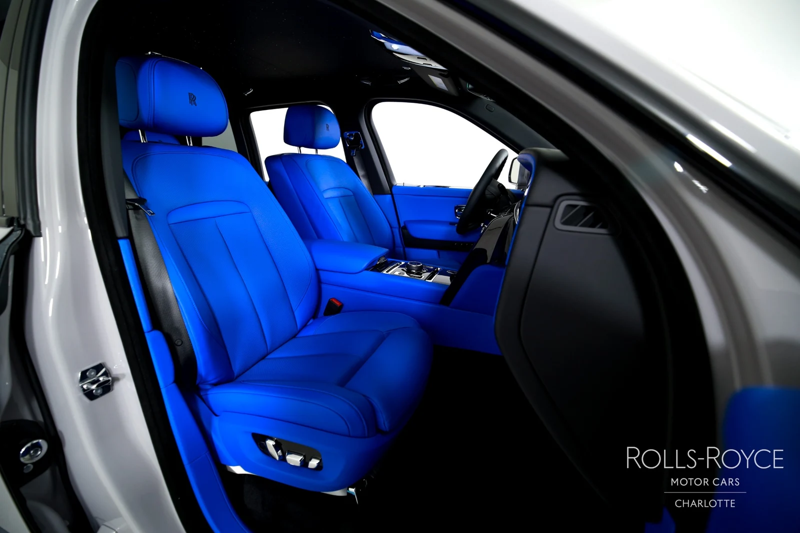 2027 Rolls-Royce Black Badge Cullinan Series II, 21/29