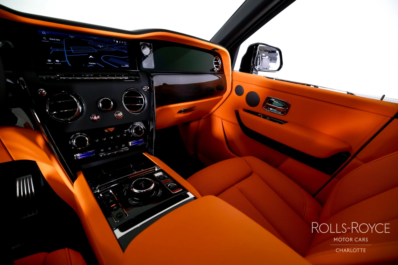 2027 Rolls-Royce Black Badge Cullinan Series II, 9/29
