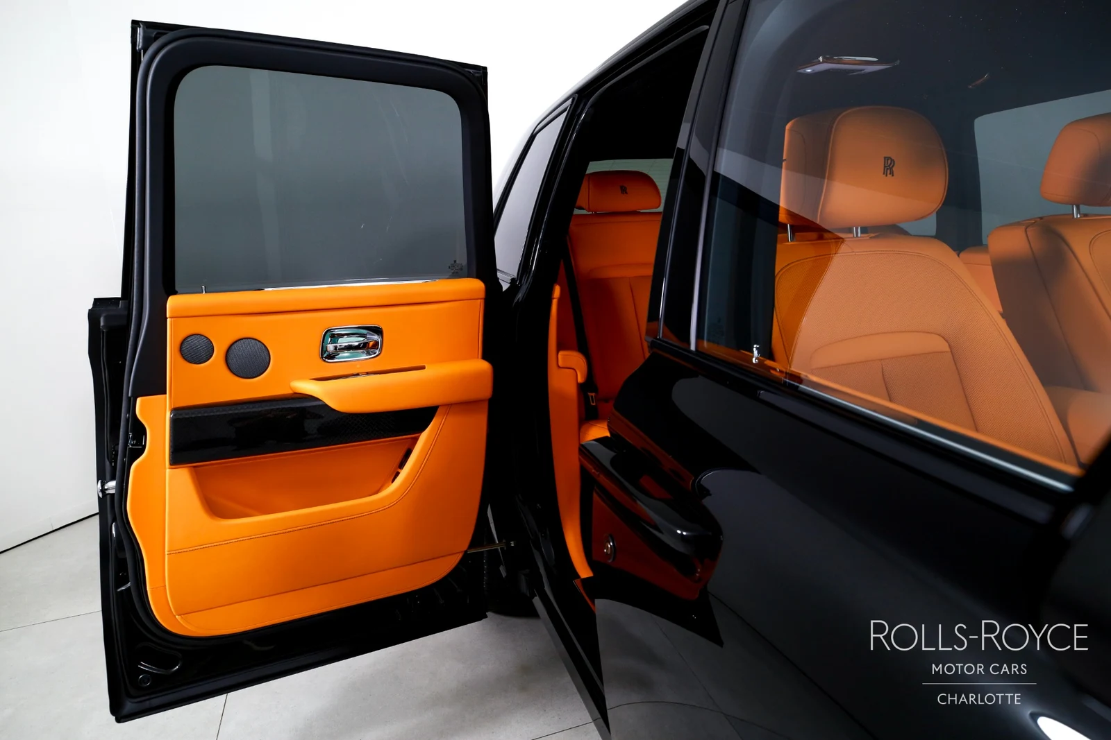 2027 Rolls-Royce Black Badge Cullinan Series II, 17/29