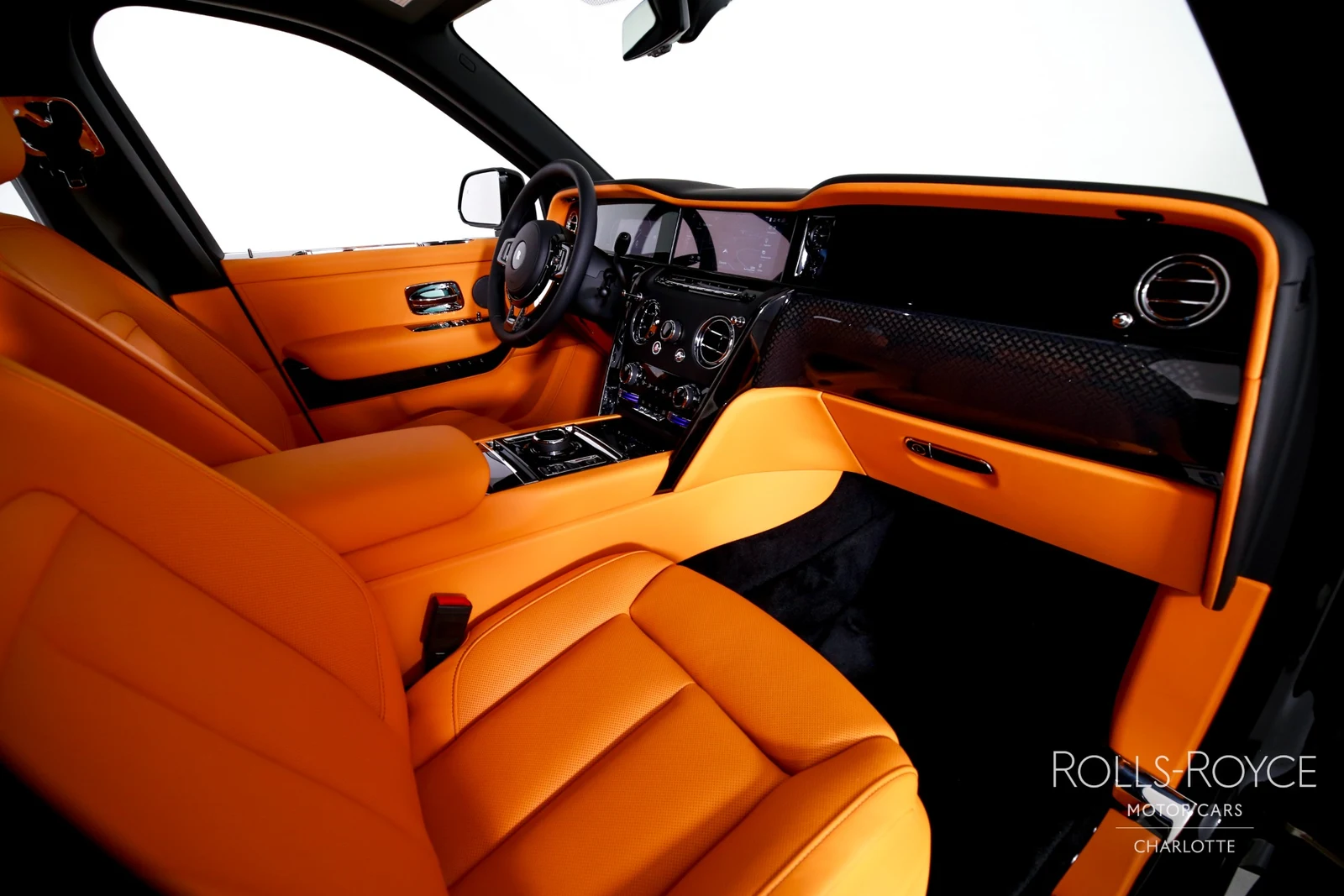 2027 Rolls-Royce Black Badge Cullinan Series II, 22/29
