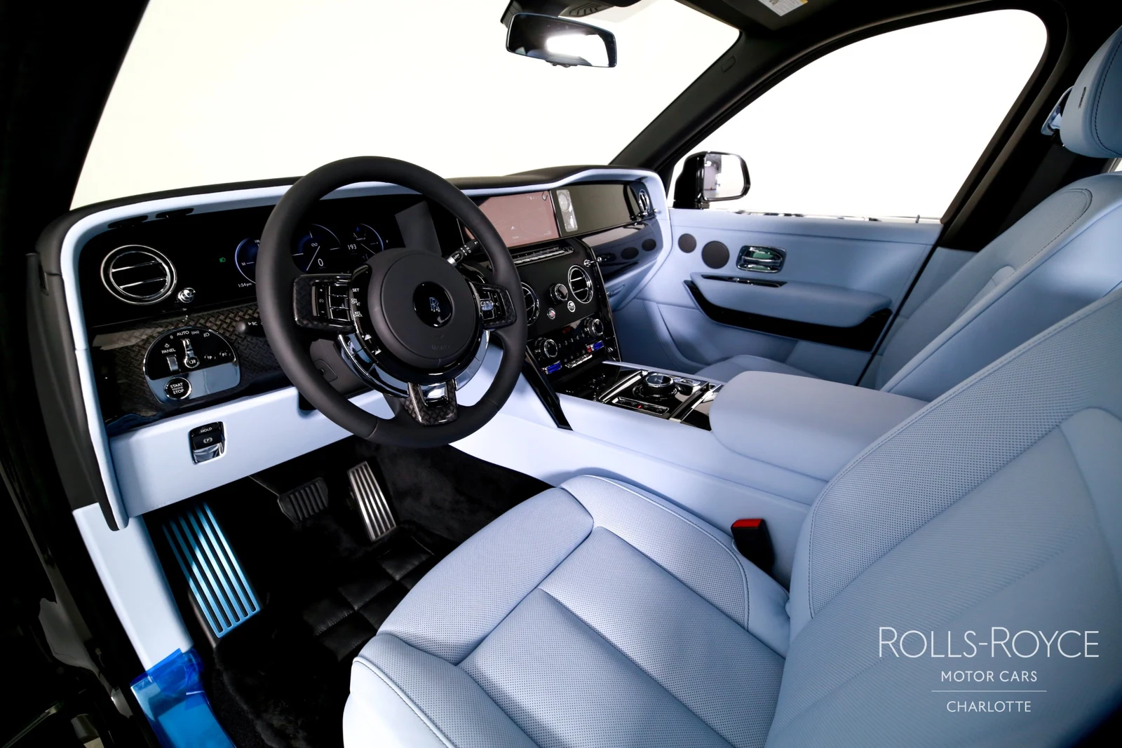 2027 Rolls-Royce Black Badge Cullinan Series II, 3/29