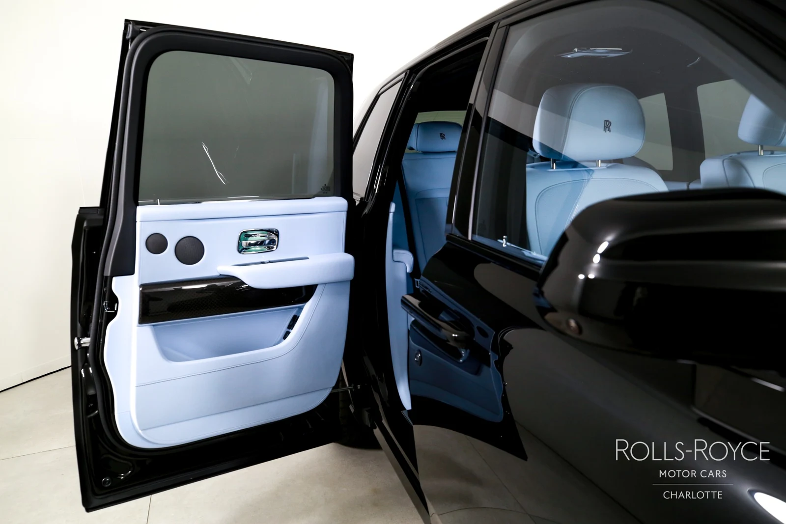 2027 Rolls-Royce Black Badge Cullinan Series II, 17/29