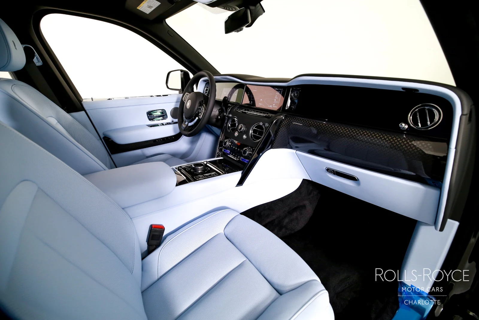 2027 Rolls-Royce Black Badge Cullinan Series II, 22/29