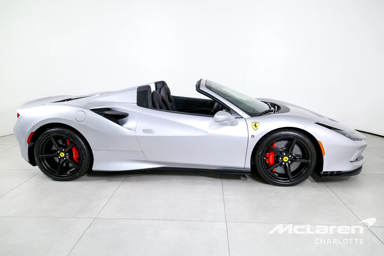 2022 Ferrari F8 Spider, 6/29
