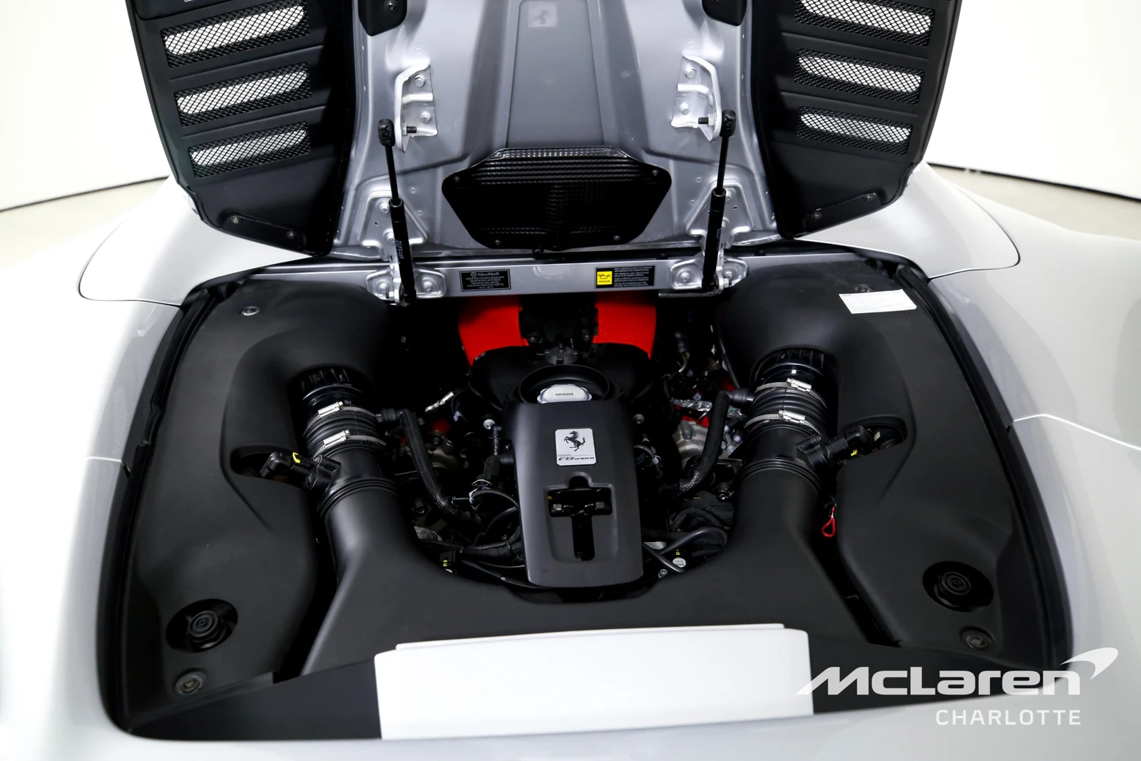 2022 Ferrari F8 Spider, 23/29
