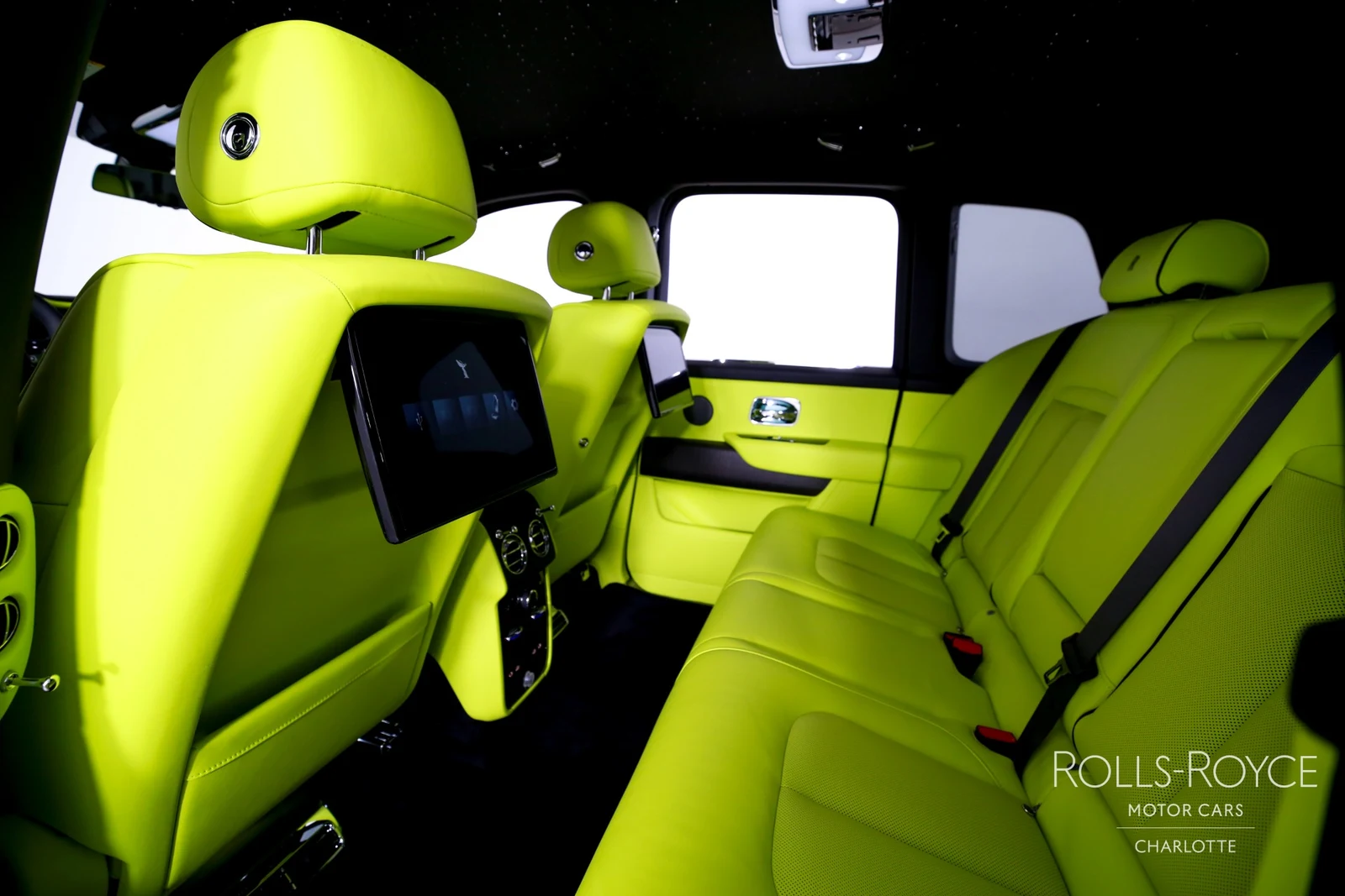 2027 Rolls-Royce Cullinan Series II, 12/29