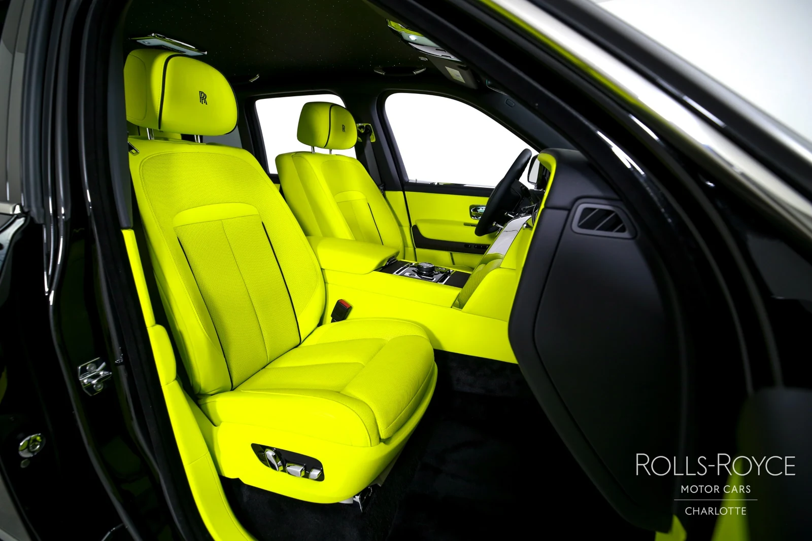 2027 Rolls-Royce Cullinan Series II, 21/29
