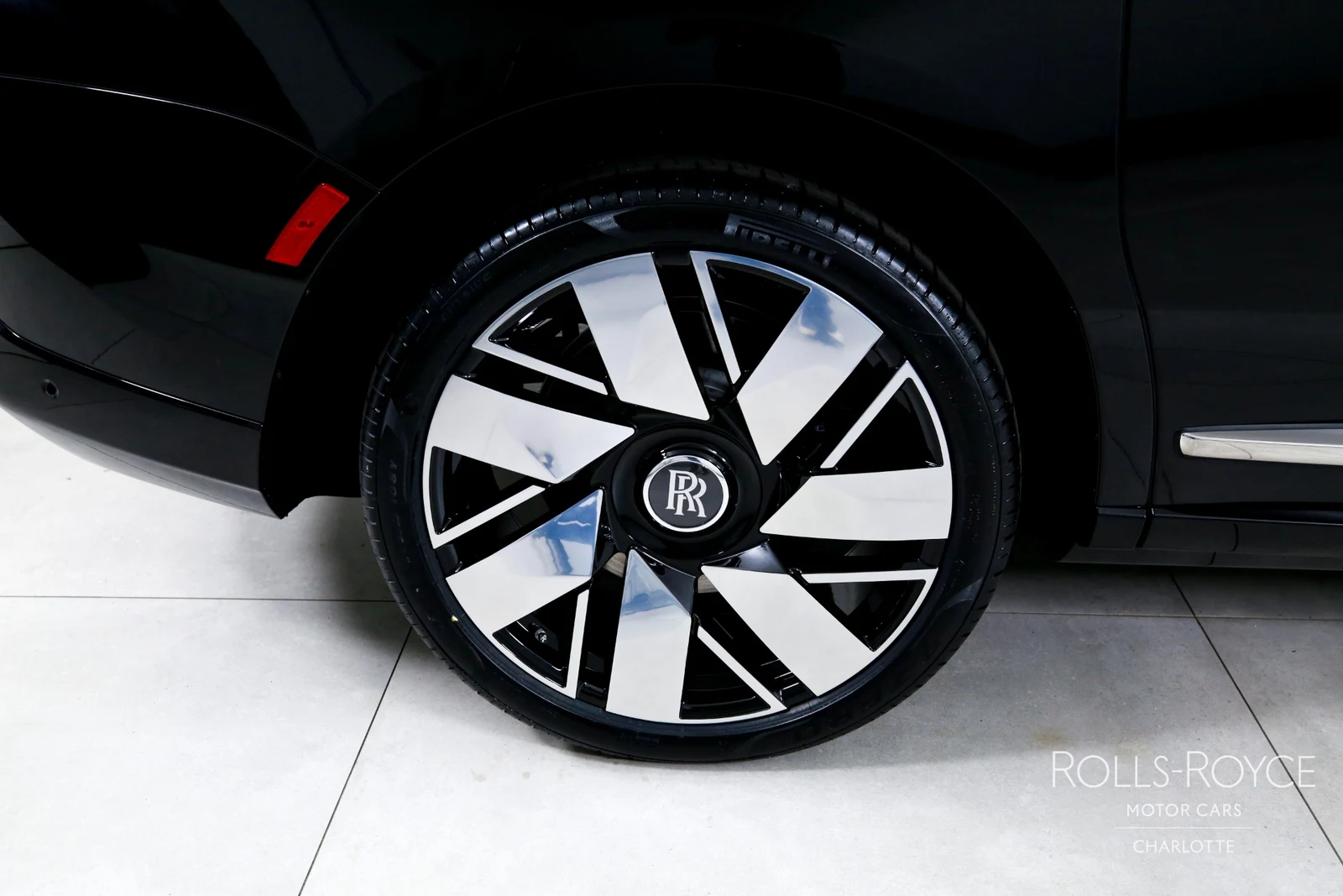 2027 Rolls-Royce Cullinan Series II, 24/29