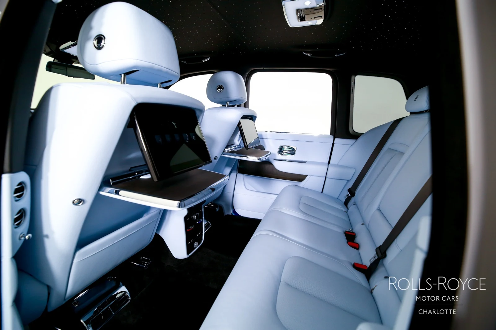 2027 Rolls-Royce Cullinan Series II, 12/29