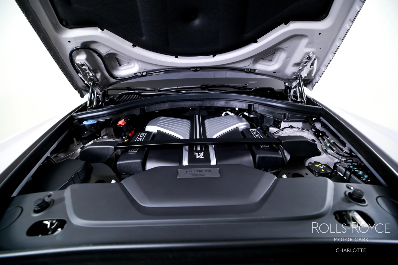 2027 Rolls-Royce Cullinan Series II, 23/29