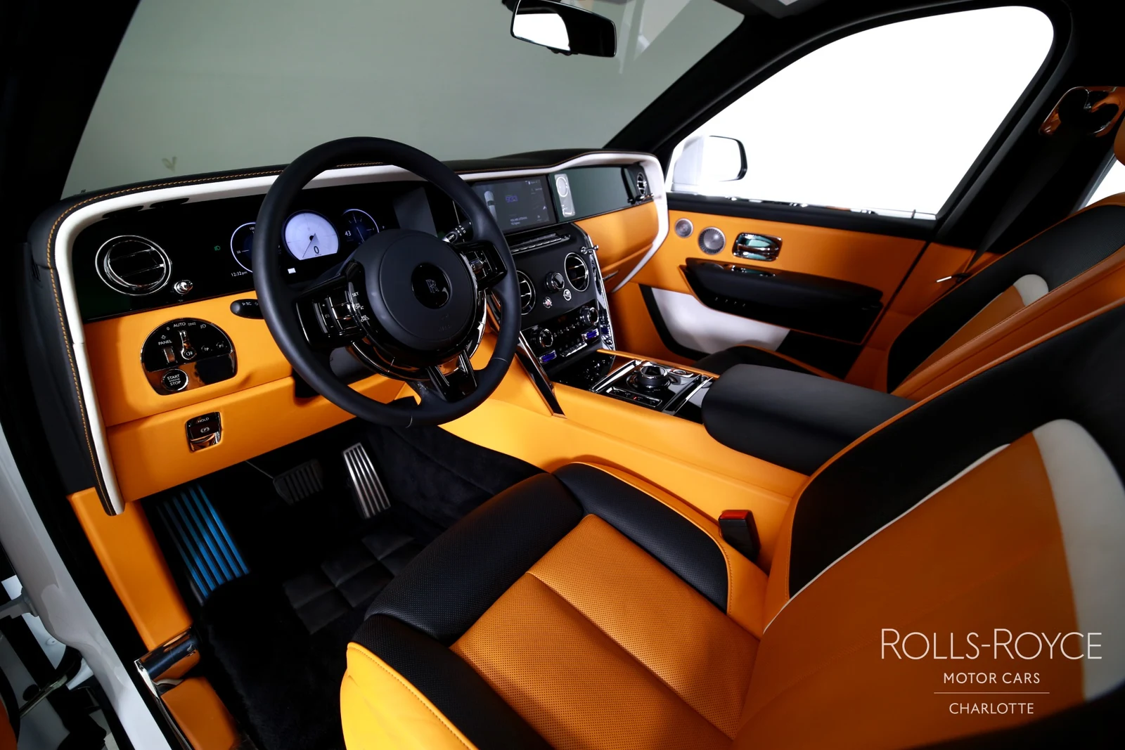 2025 Rolls-Royce Cullinan Series II, 3/29