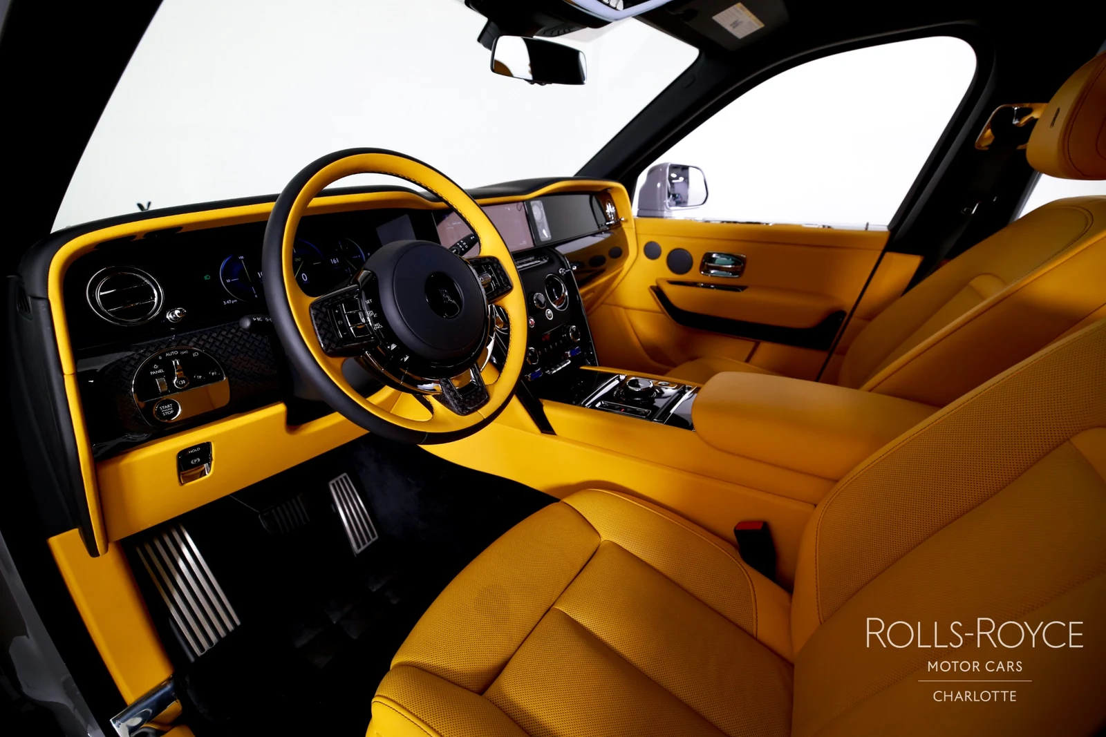 2026 Rolls-Royce Black Badge Cullinan Series II, 3/29