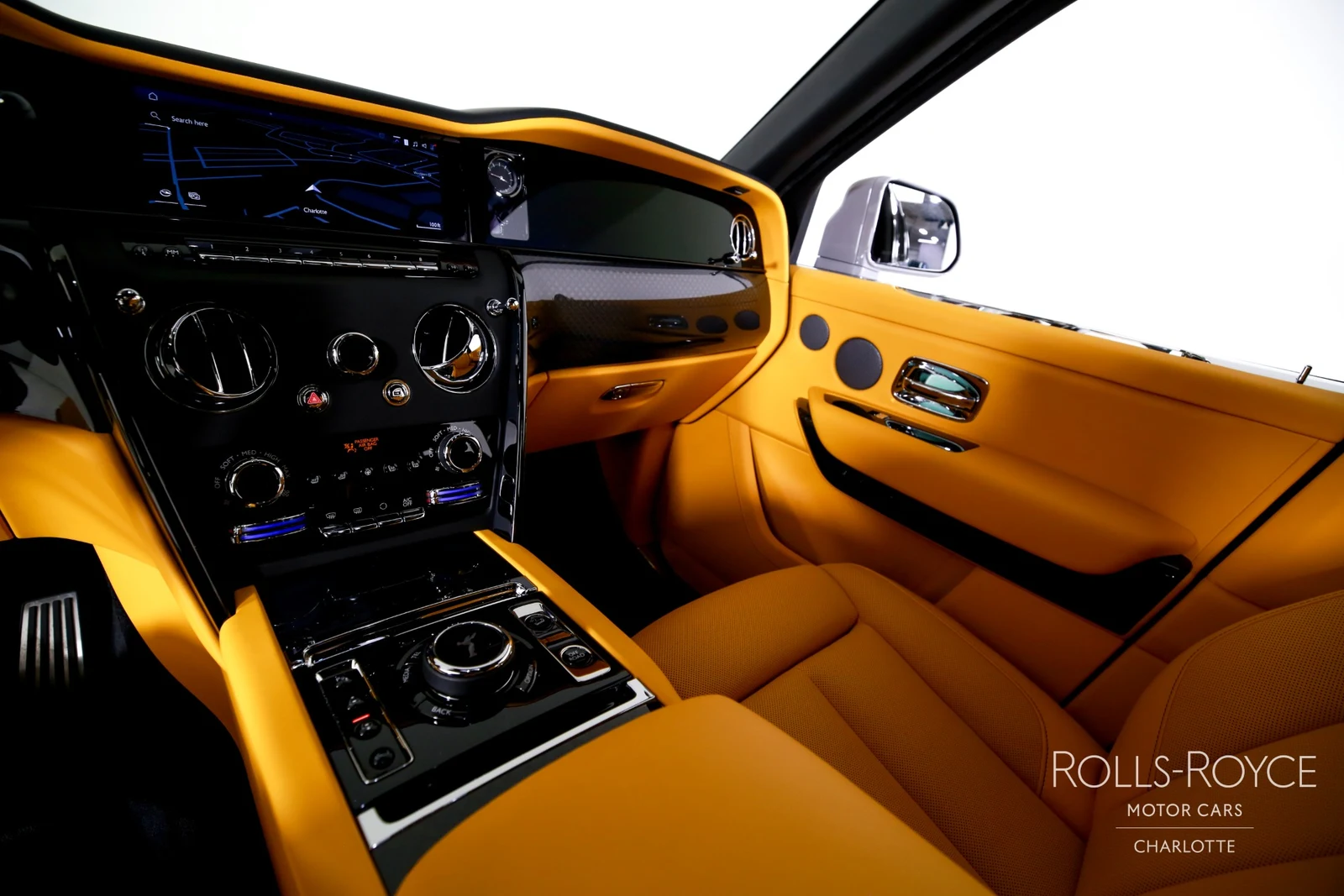2026 Rolls-Royce Black Badge Cullinan Series II, 9/29