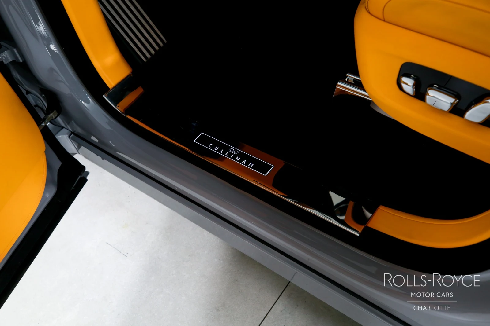 2026 Rolls-Royce Black Badge Cullinan Series II, 10/29