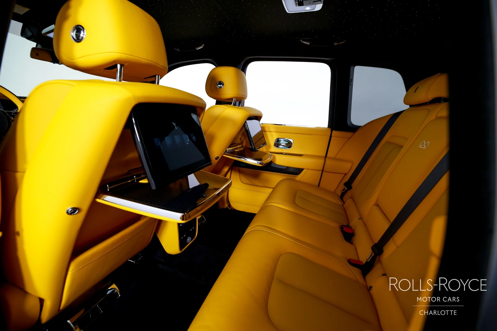 2026 Rolls-Royce Black Badge Cullinan Series II, 12/29