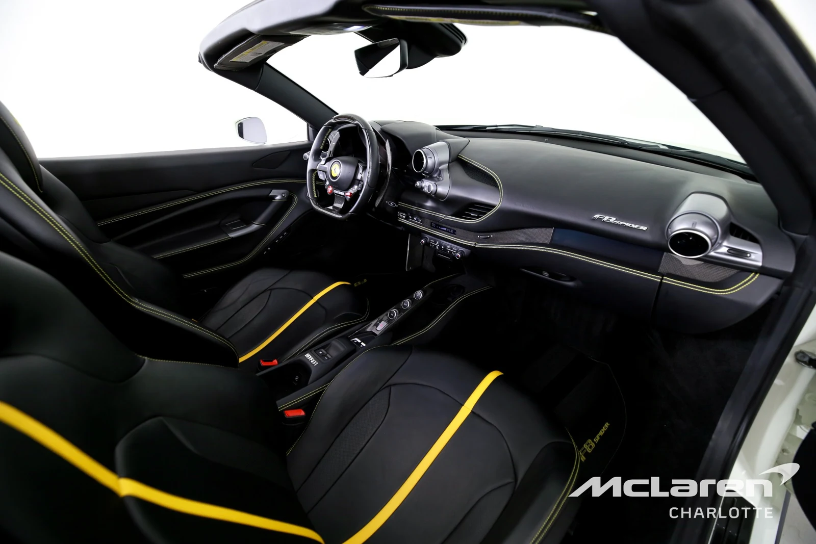 2021 Ferrari F8 Spider, 17/29