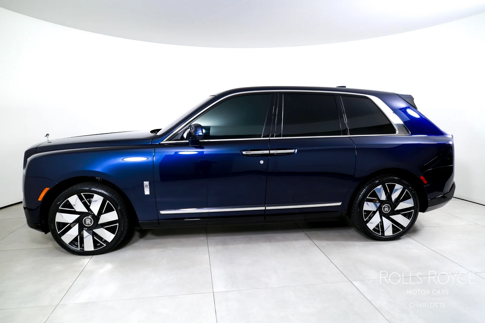 2025 Rolls-Royce Cullinan Series II, 2/29
