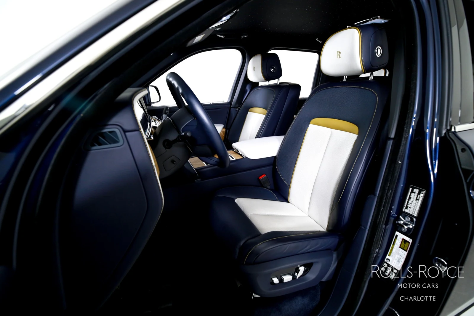 2025 Rolls-Royce Cullinan Series II, 7/29