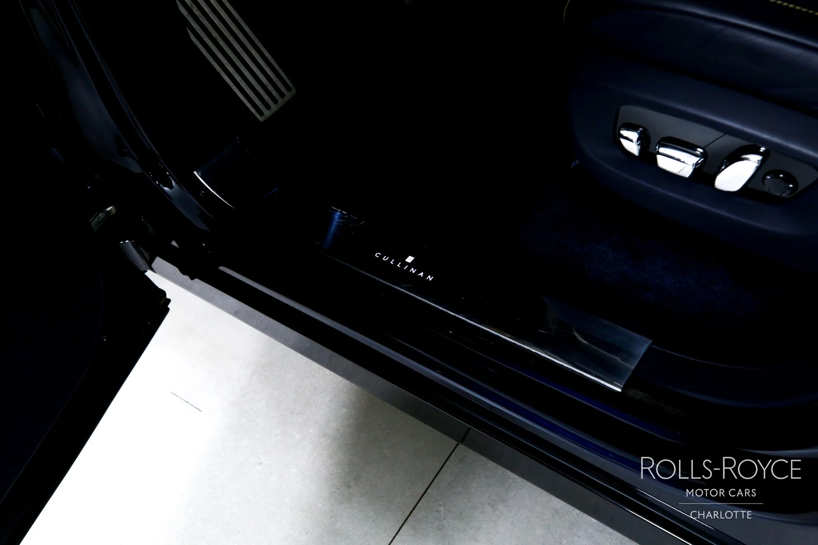 2025 Rolls-Royce Cullinan Series II, 9/29