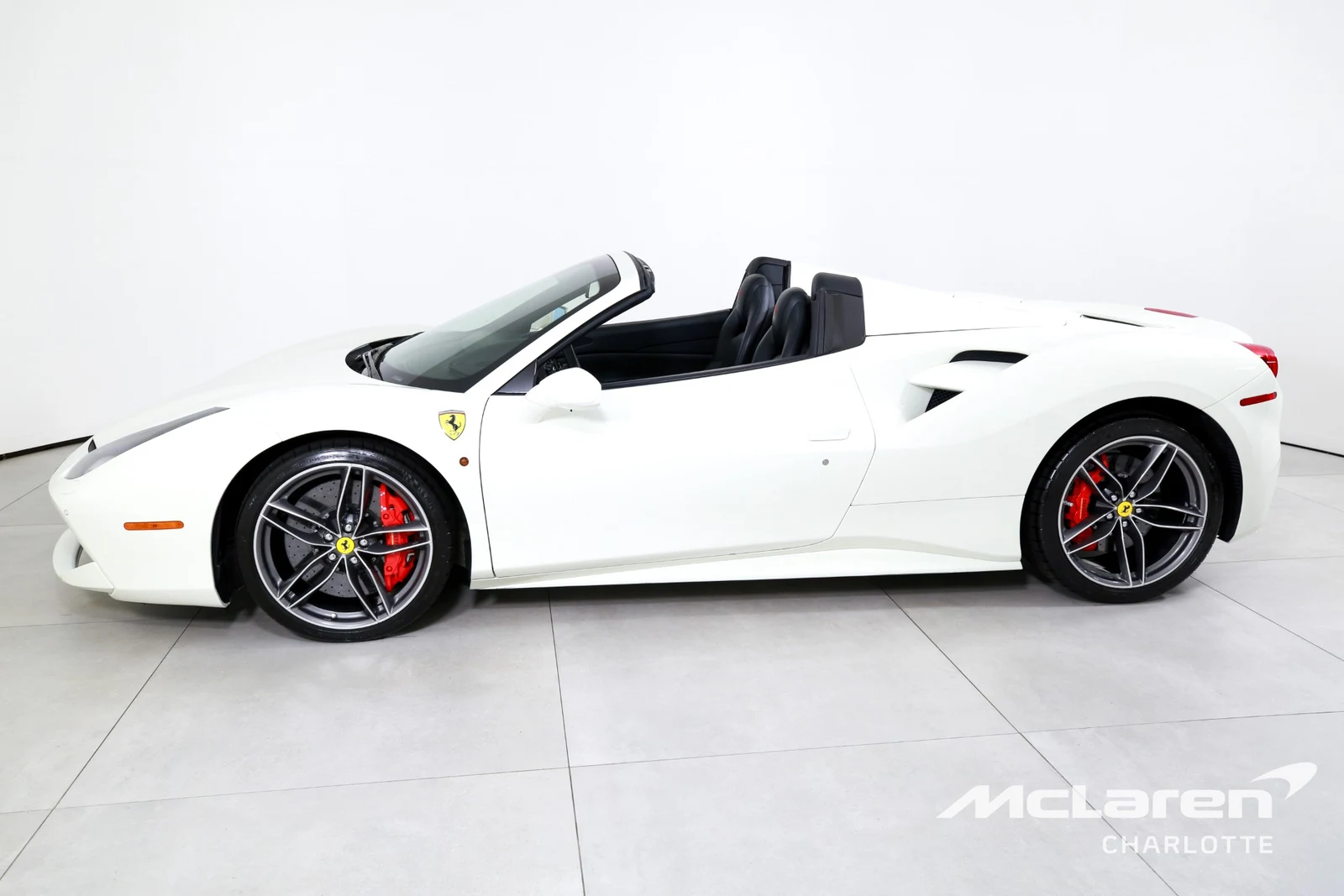 2019 Ferrari 488 Spider, 3/29