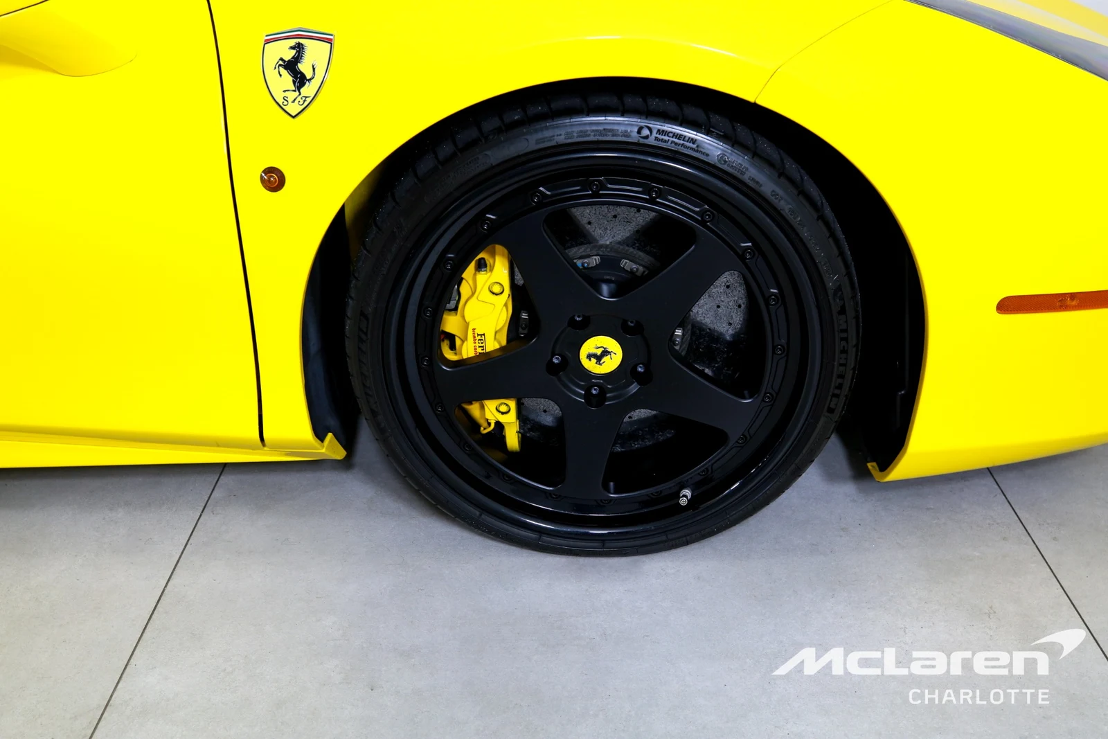 2017 Ferrari 488 Spider, 25/30