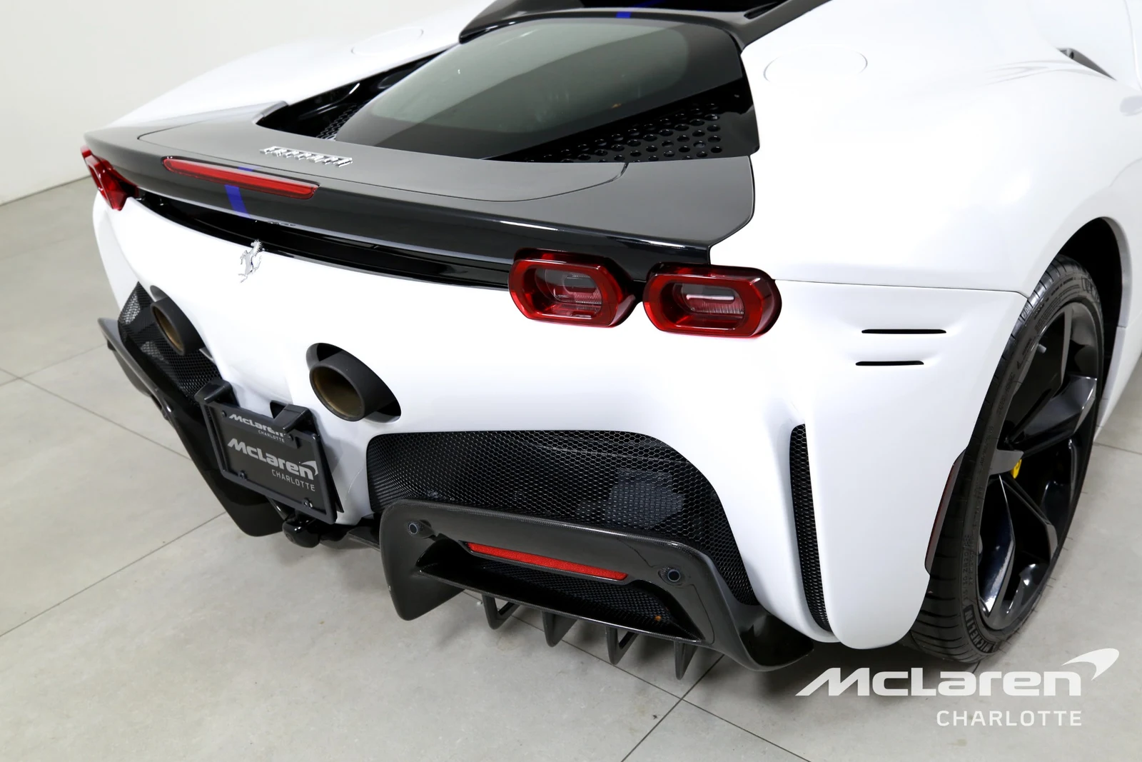 2022 Ferrari SF90 Stradale, 26/29