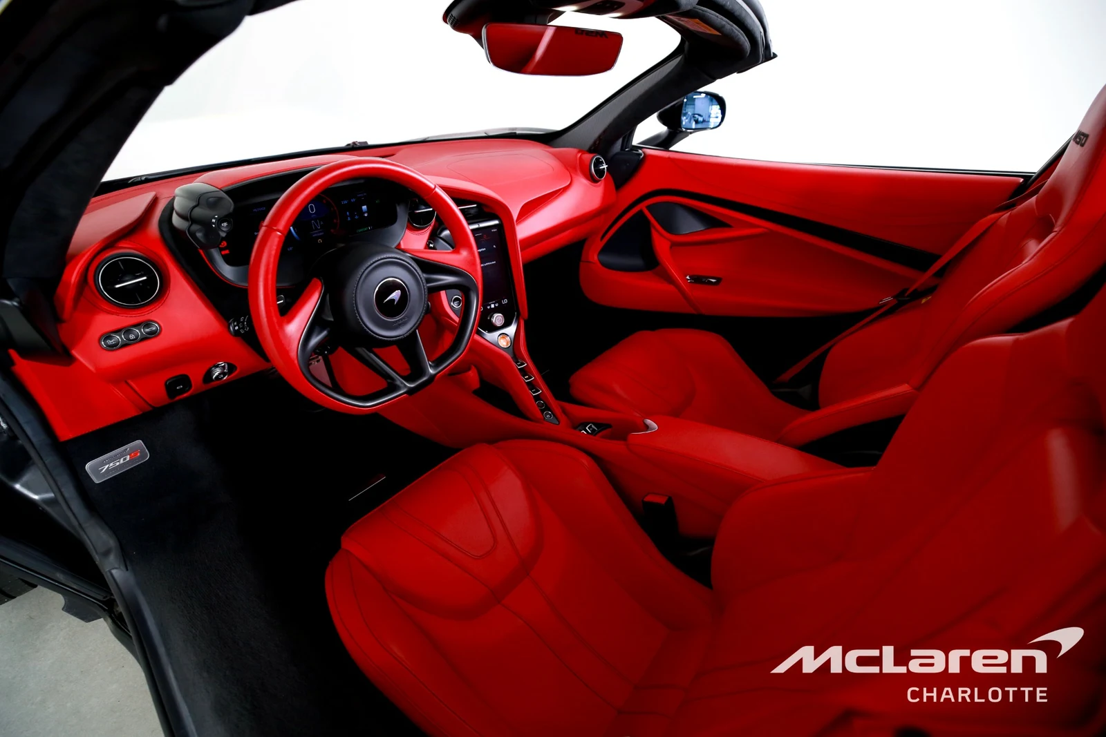 2025 McLaren 750S Spider, 12/29