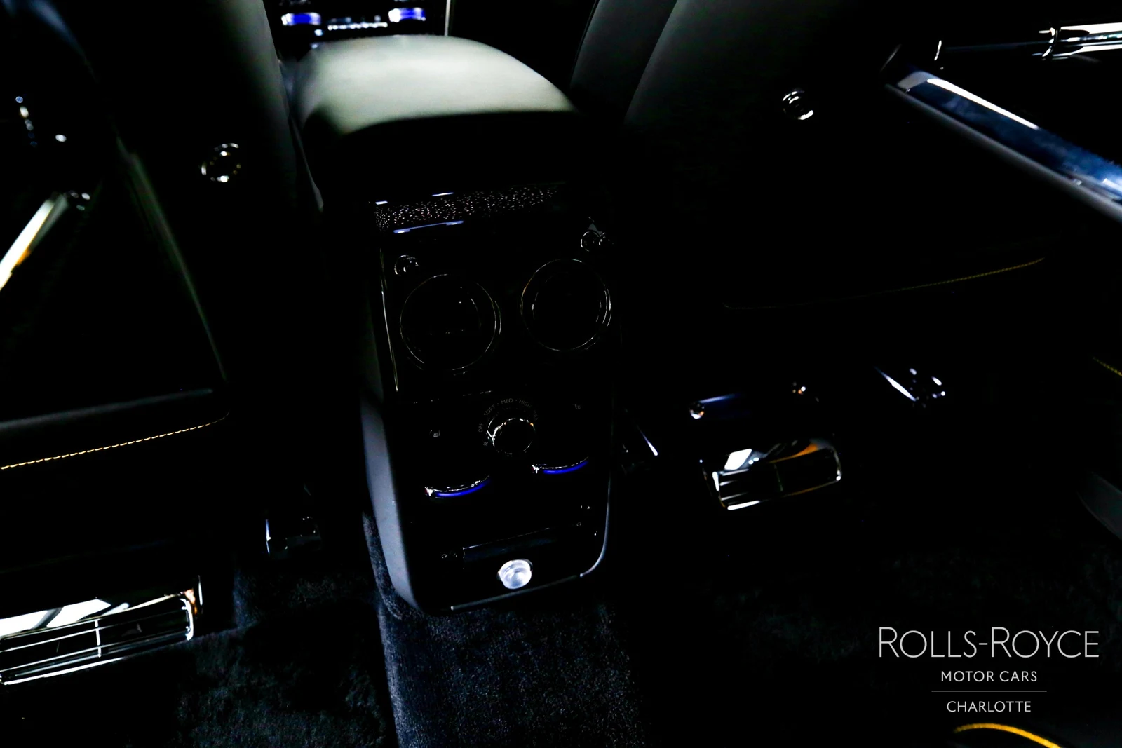 2024 Rolls-Royce Black Badge Cullinan, 13/29