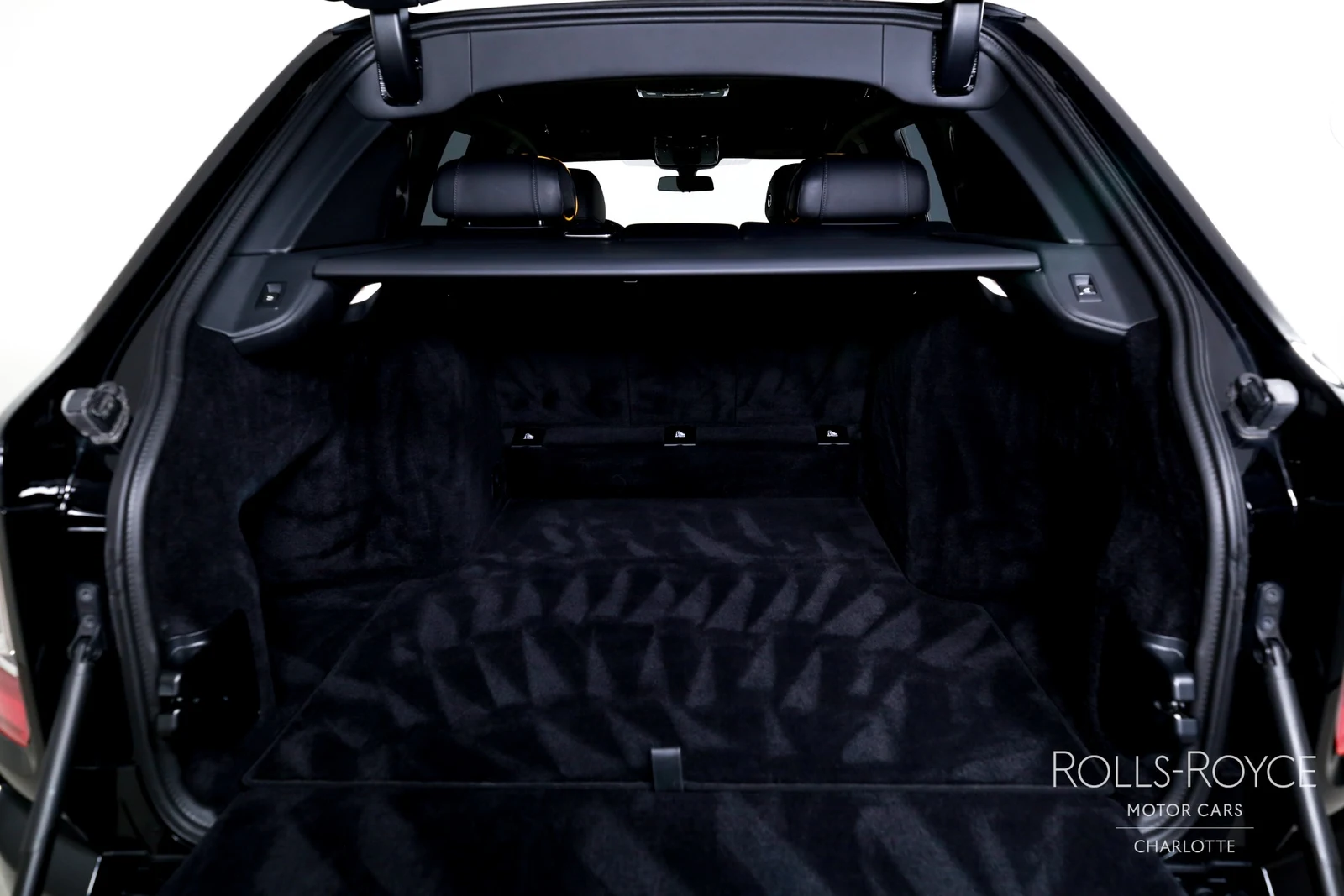 2024 Rolls-Royce Black Badge Cullinan, 15/29