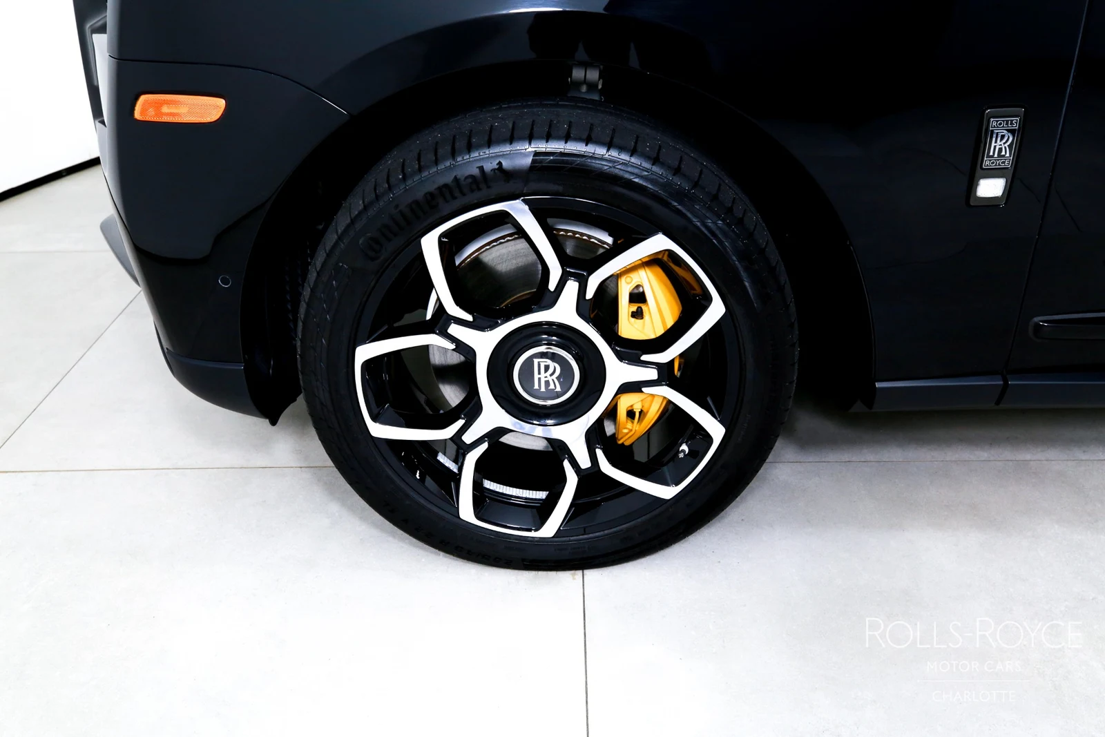 2024 Rolls-Royce Black Badge Cullinan, 25/29