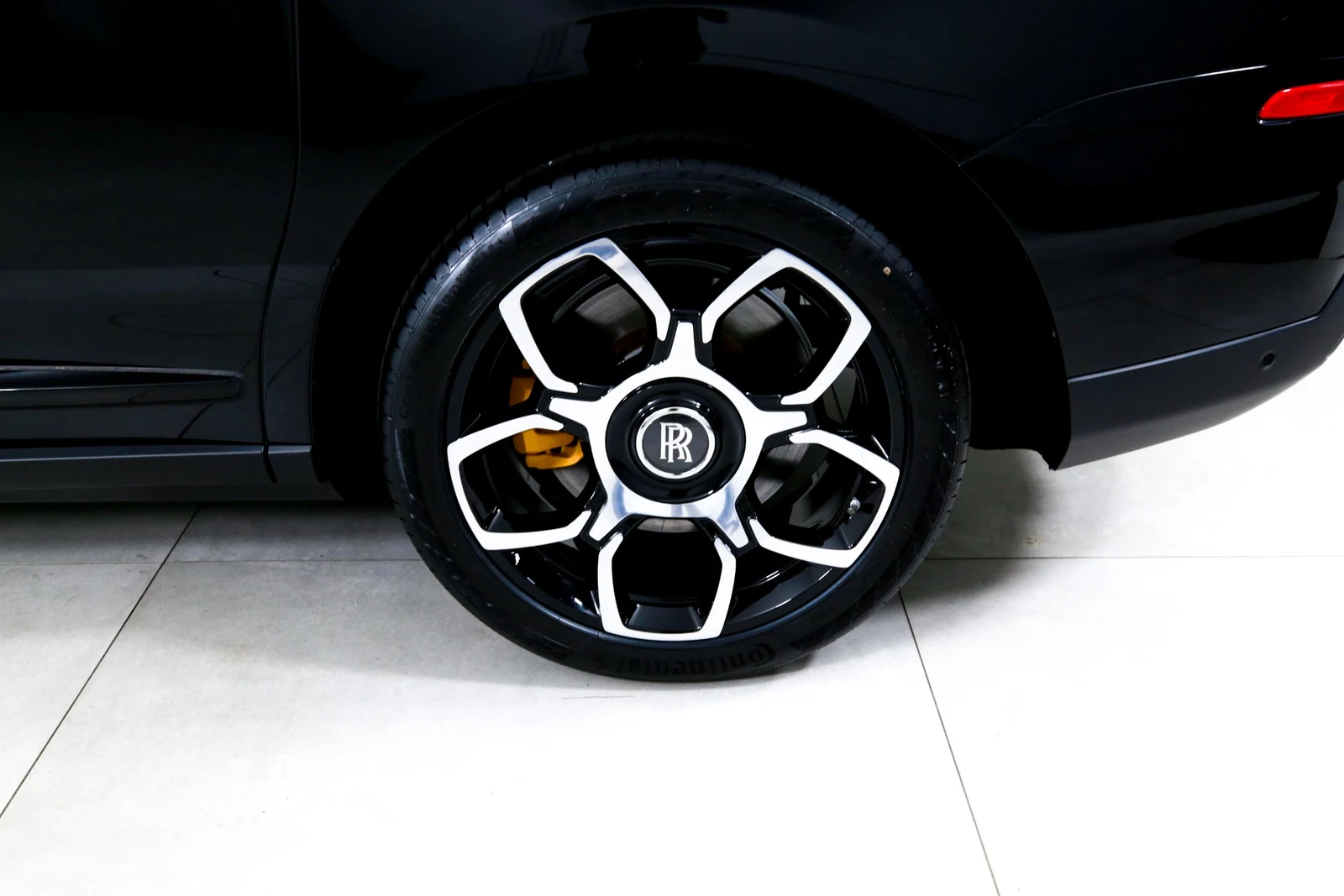 2024 Rolls-Royce Black Badge Cullinan, 26/29