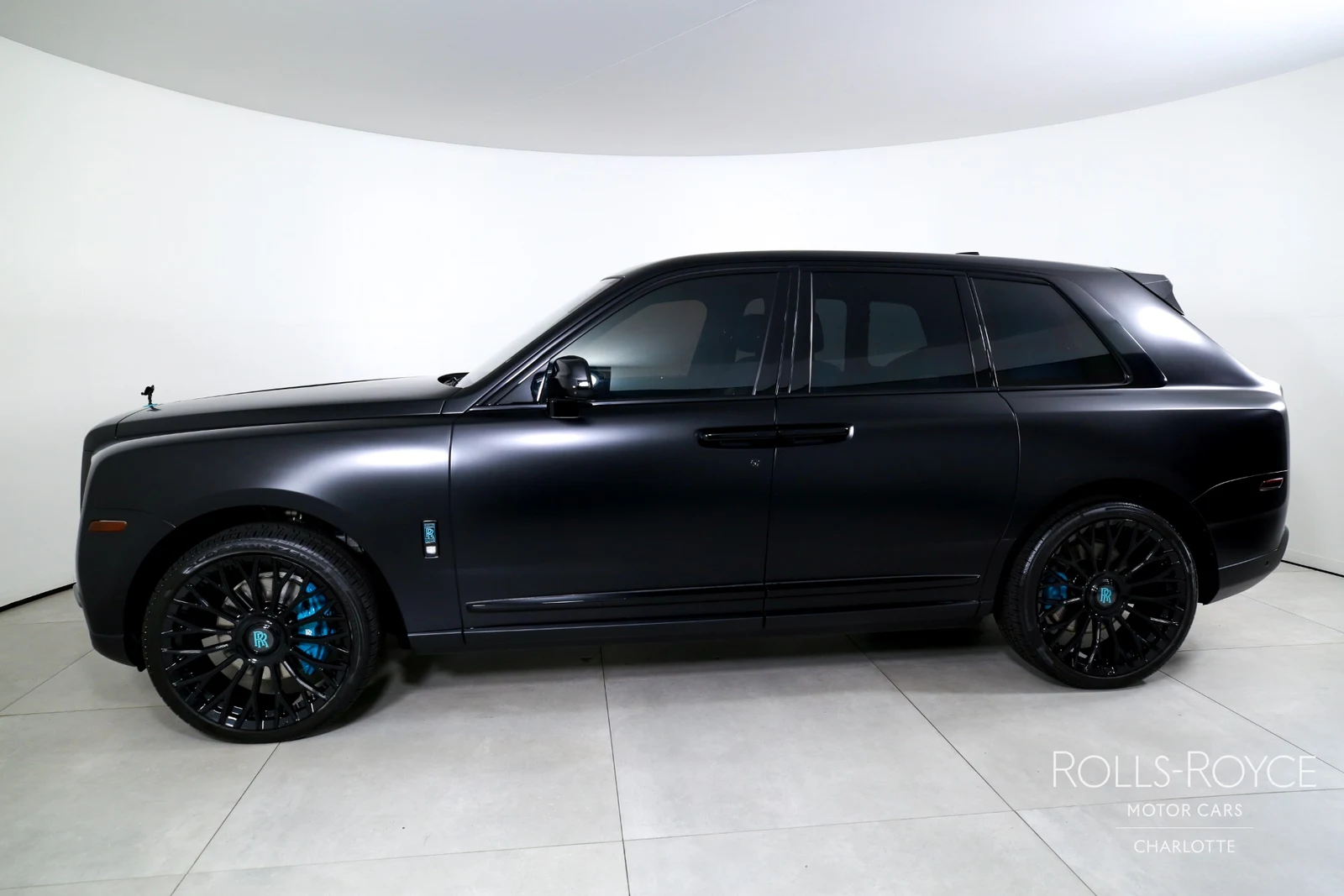 2024 Rolls-Royce Cullinan, 2/29