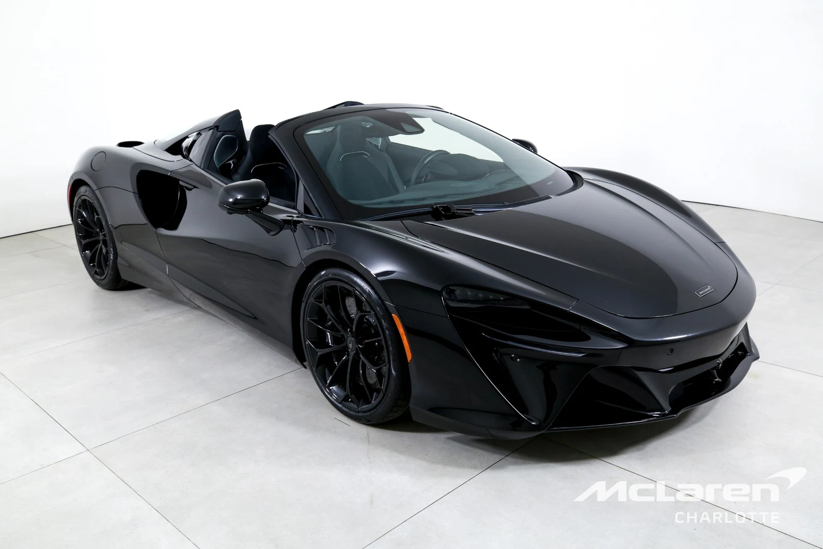 2026 McLaren Artura Spider, 2/29