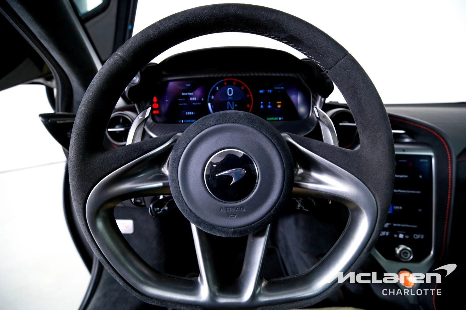 2025 McLaren 750S, 13/29