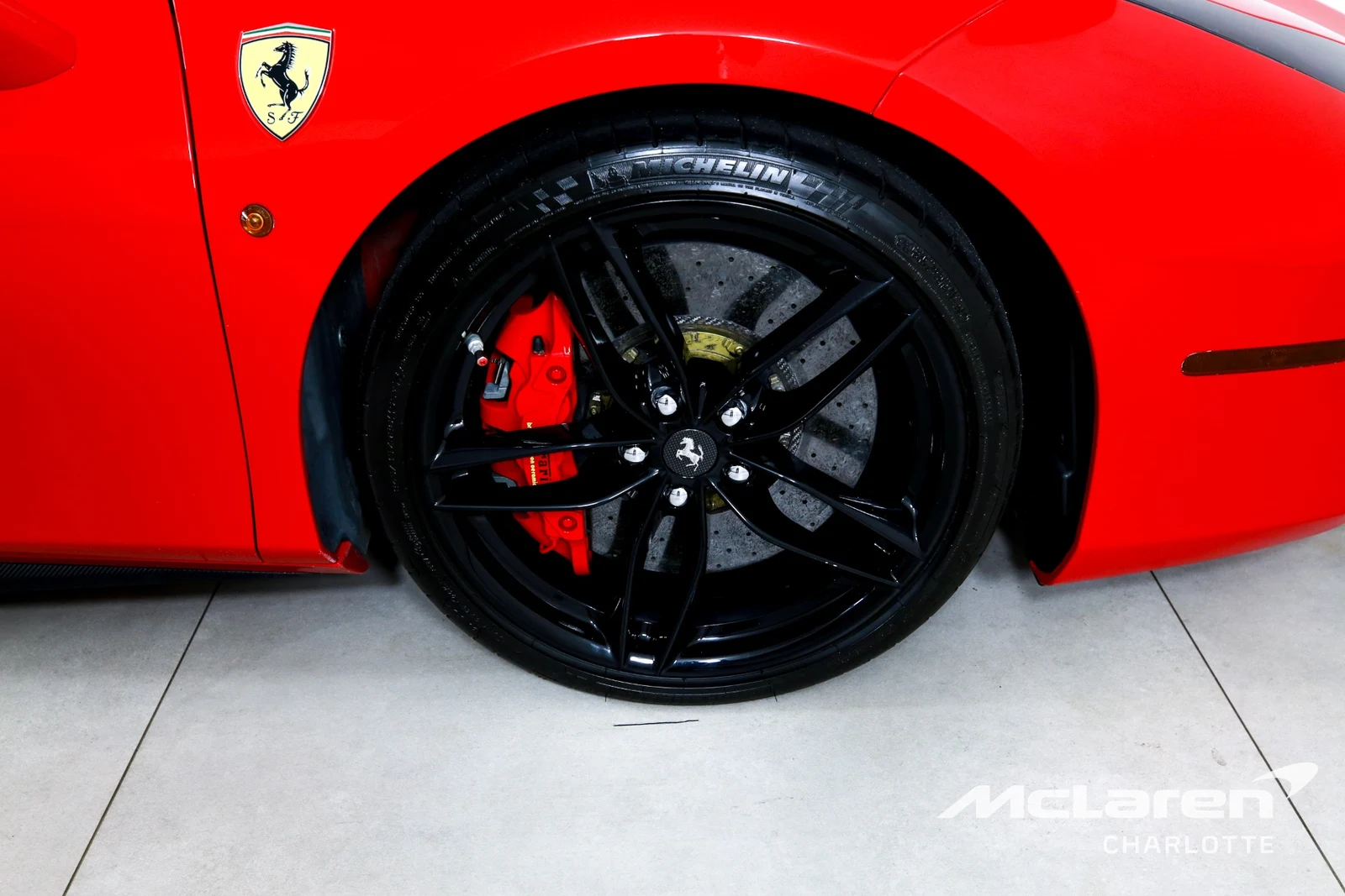 2017 Ferrari 488 GTB, 25/30
