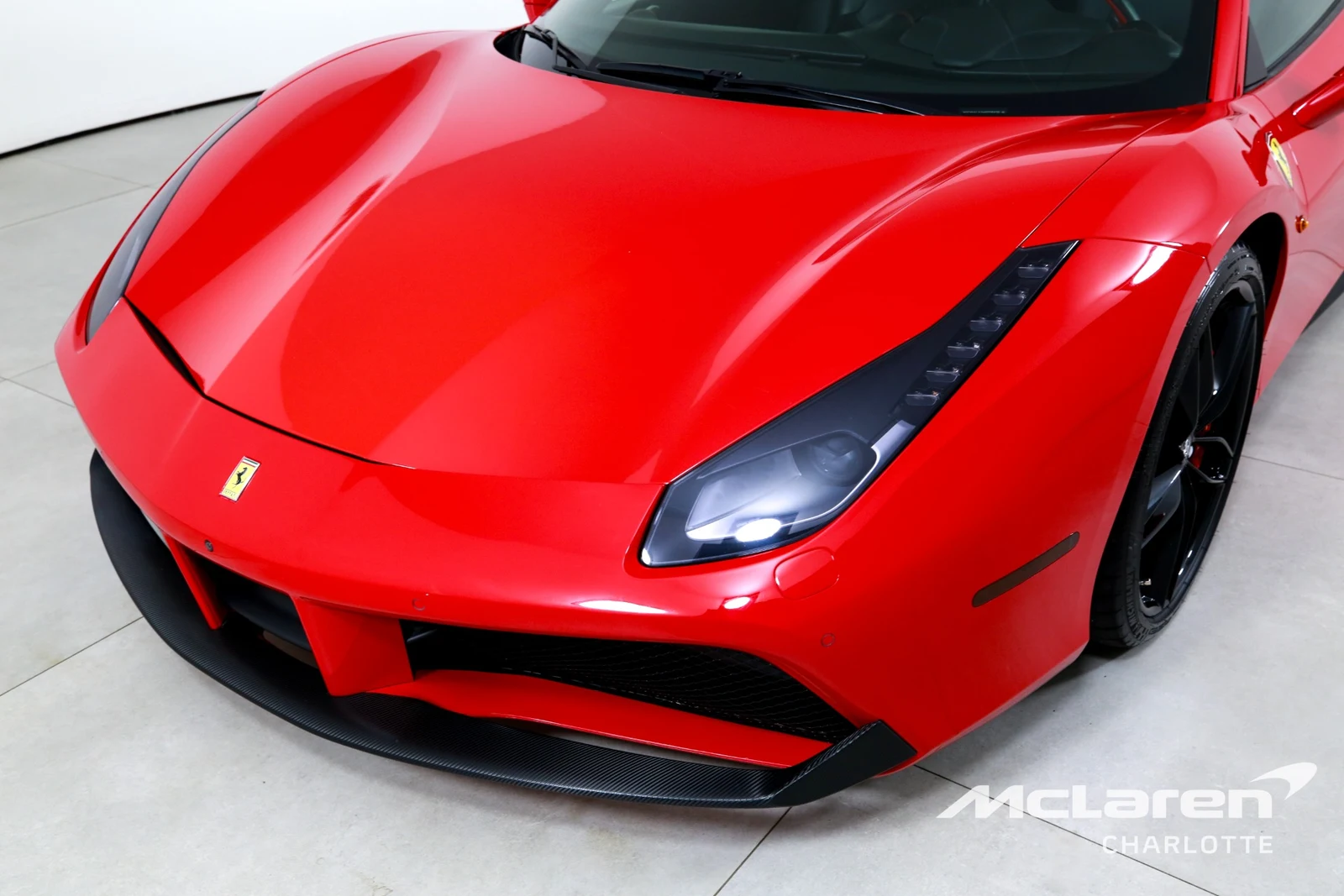 2017 Ferrari 488 GTB, 28/30