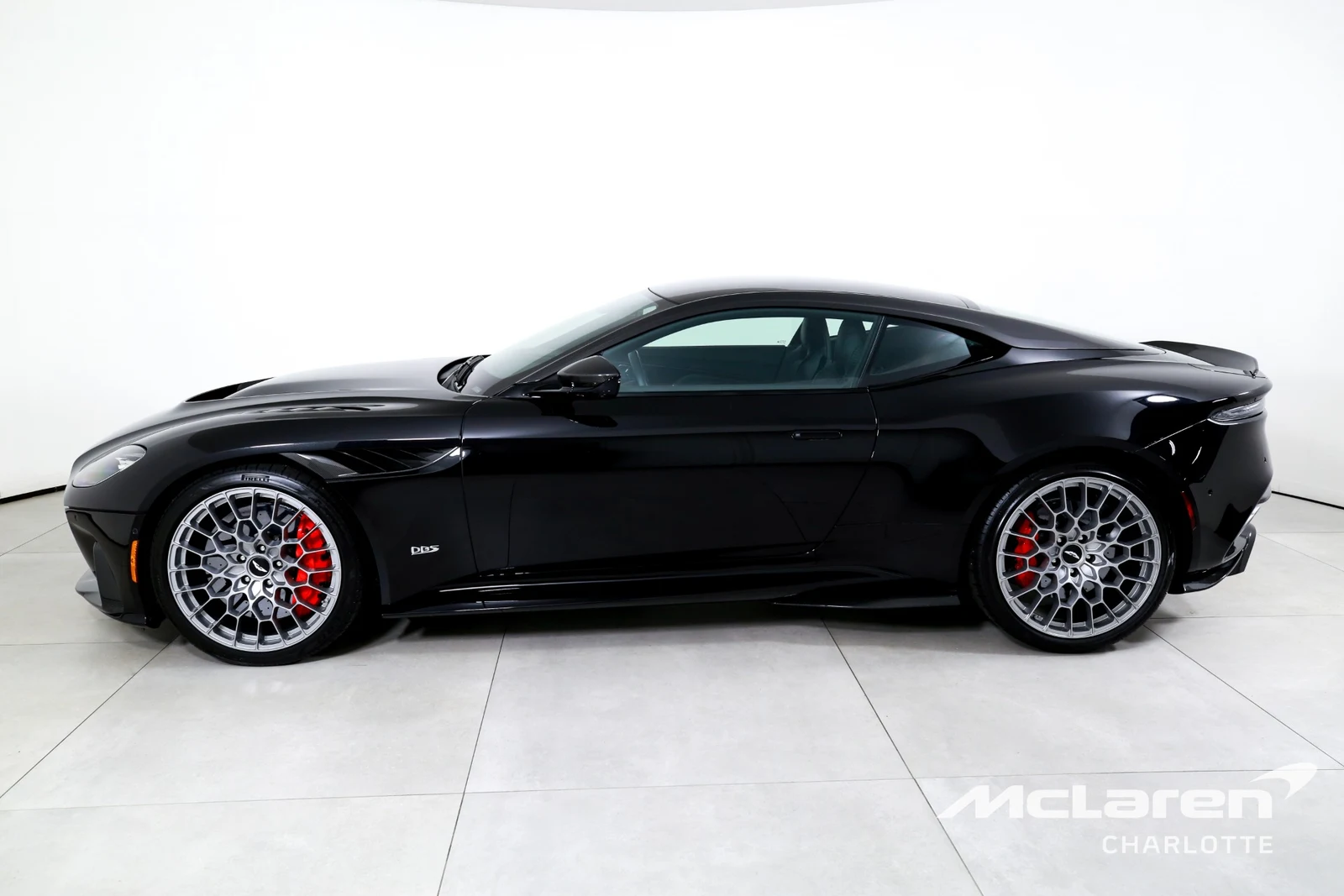 2023 Aston Martin DBS 770 Ultimate, 3/30