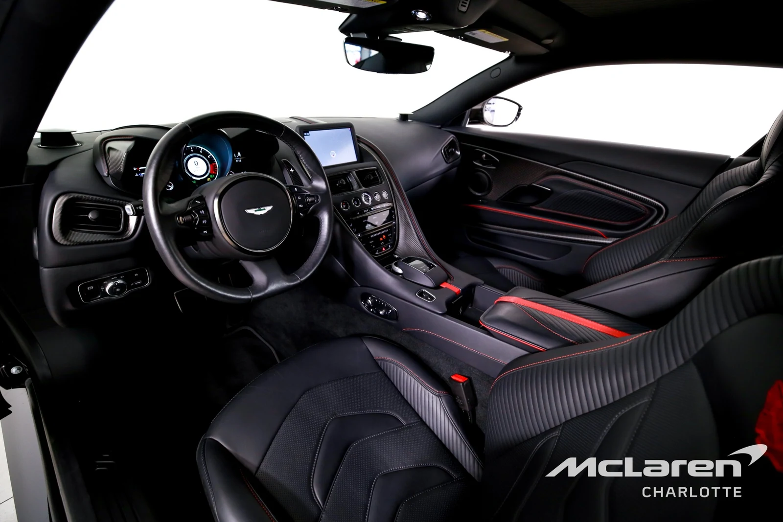 2023 Aston Martin DBS 770 Ultimate, 10/30