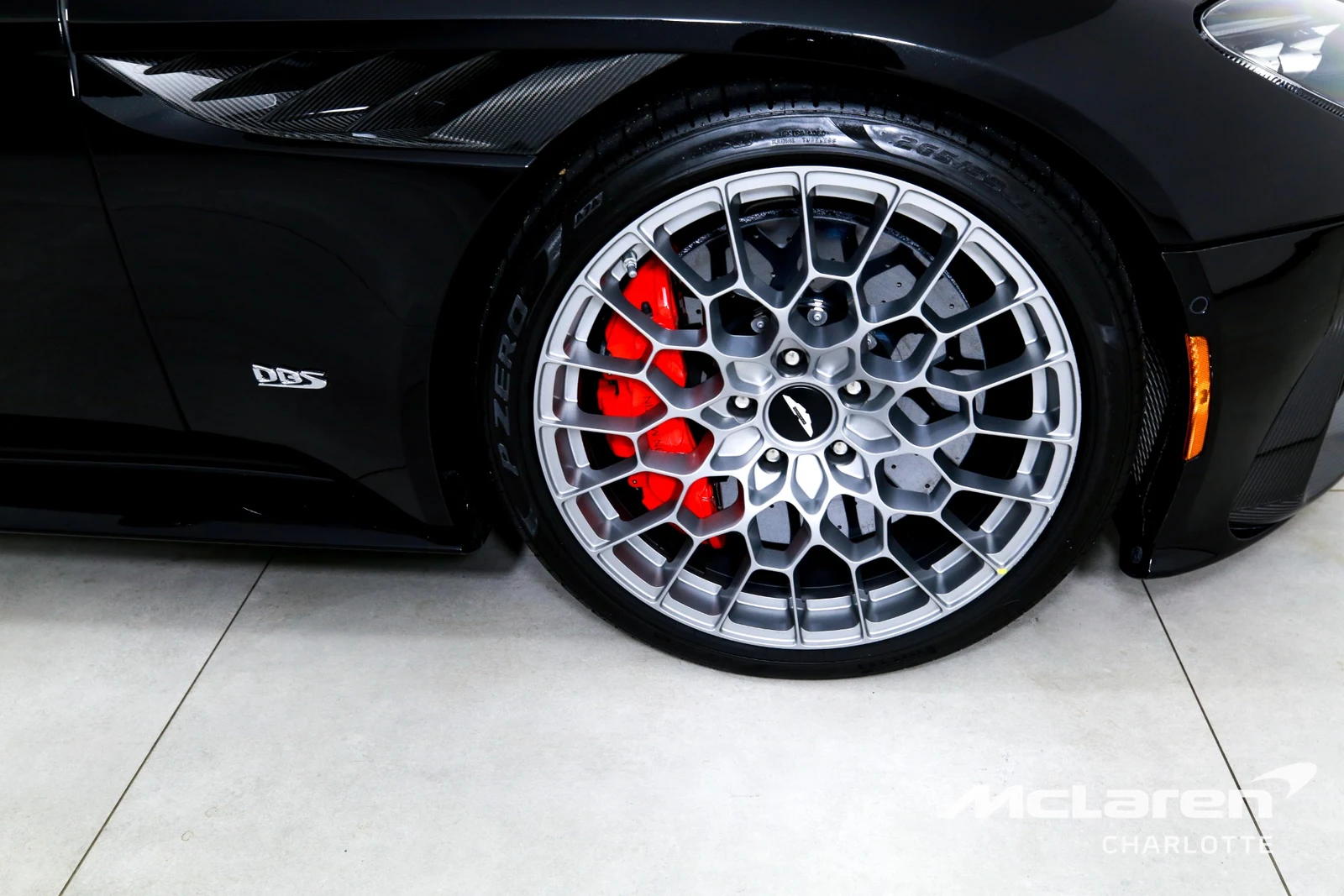 2023 Aston Martin DBS 770 Ultimate, 23/30
