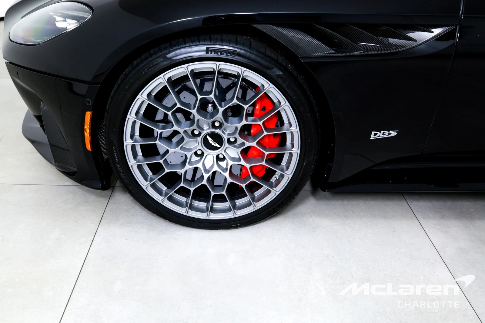 2023 Aston Martin DBS 770 Ultimate, 24/30