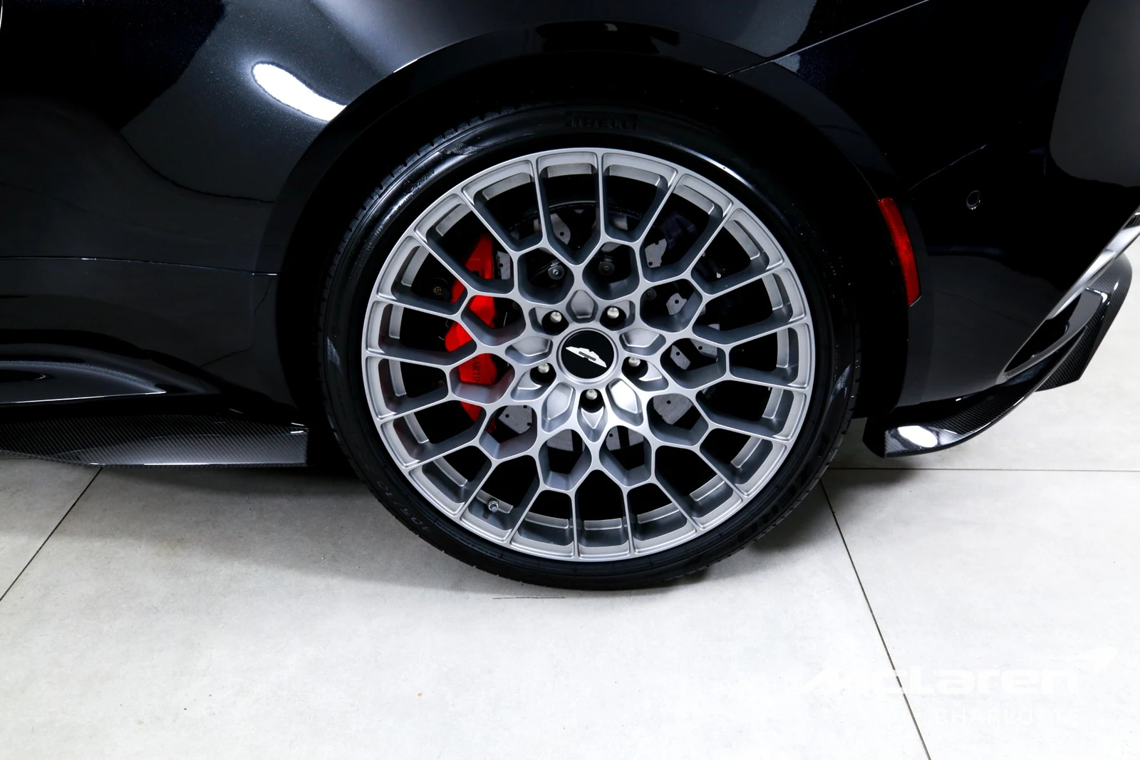 2023 Aston Martin DBS 770 Ultimate, 25/30