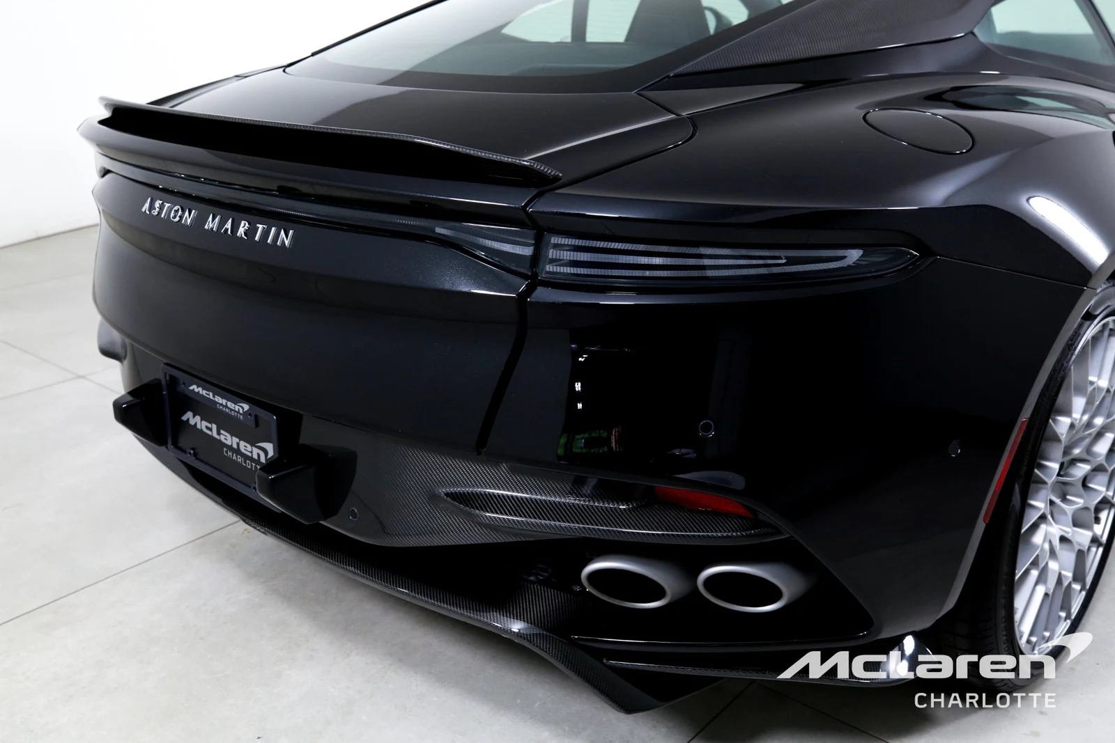 2023 Aston Martin DBS 770 Ultimate, 30/30
