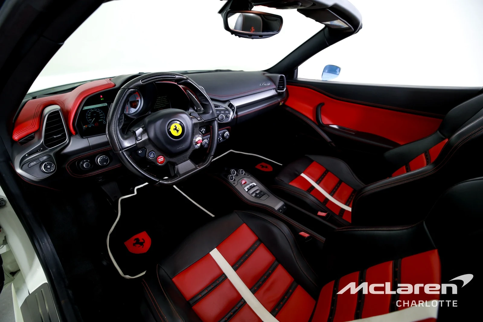 2014 Ferrari 458 Spider, 9/29