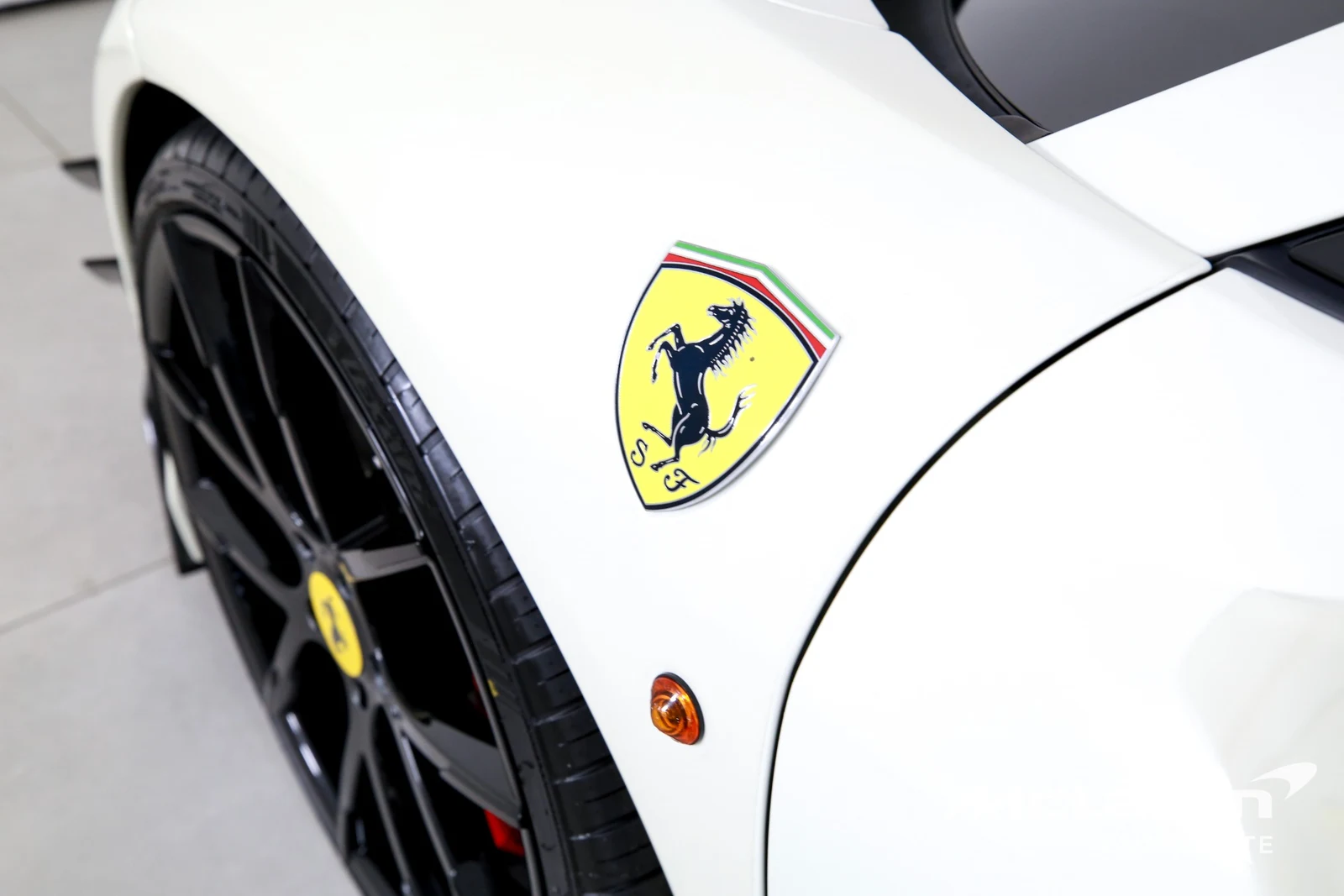 2014 Ferrari 458 Spider, 28/29