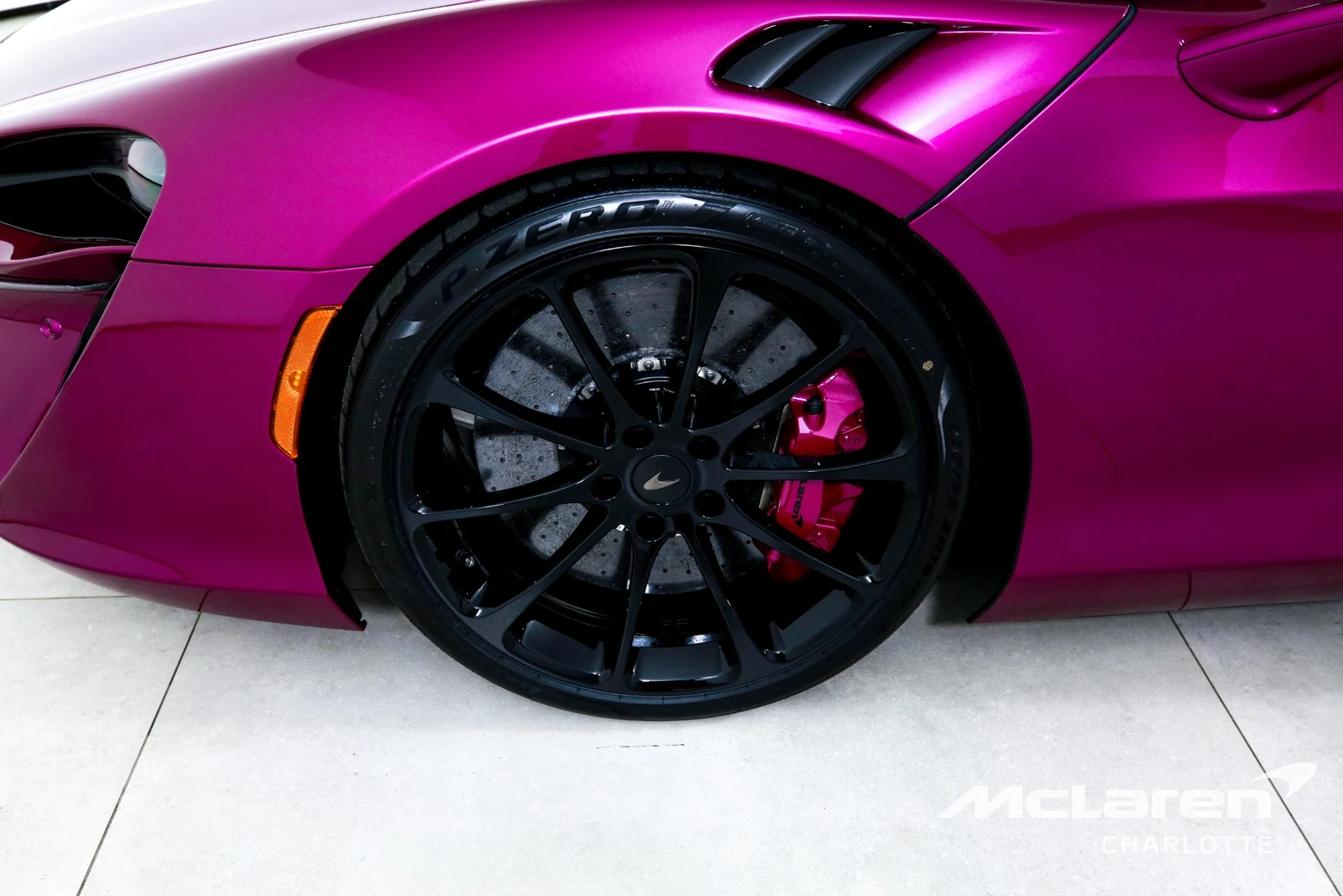 2026 McLaren Artura Spider, 25/28