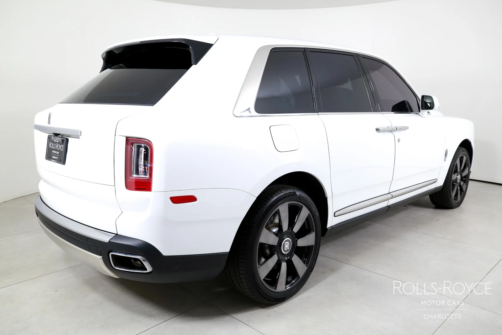2024 Rolls-Royce Cullinan, 2/29