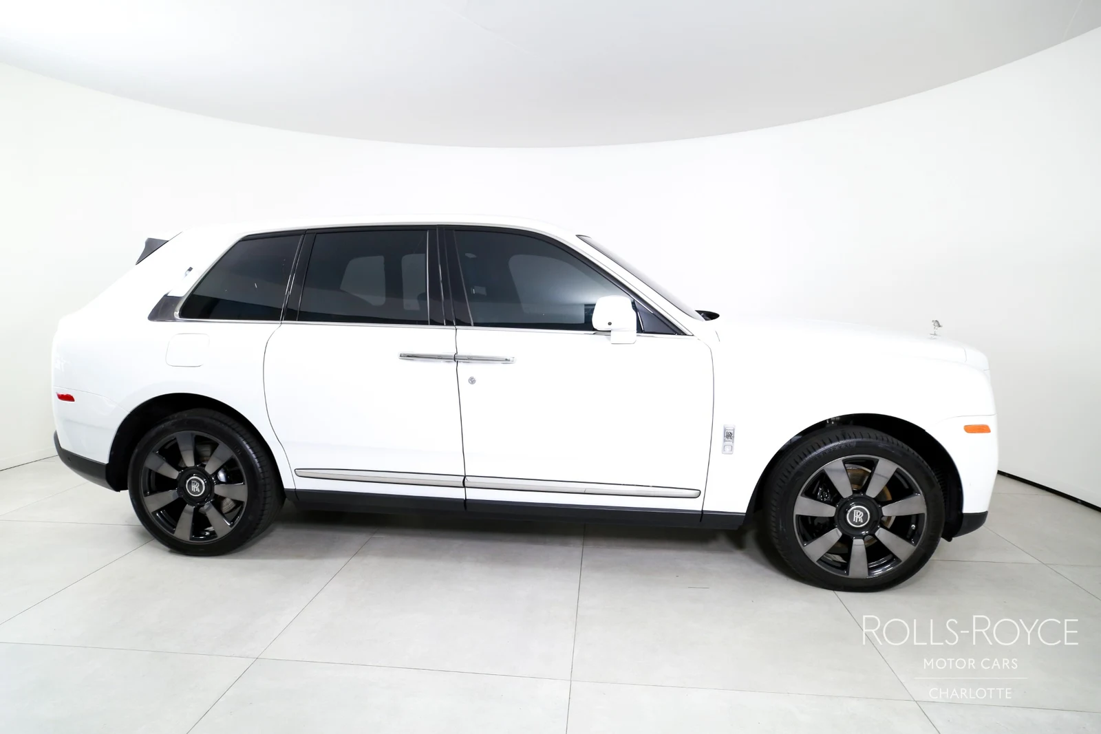 2024 Rolls-Royce Cullinan, 6/29
