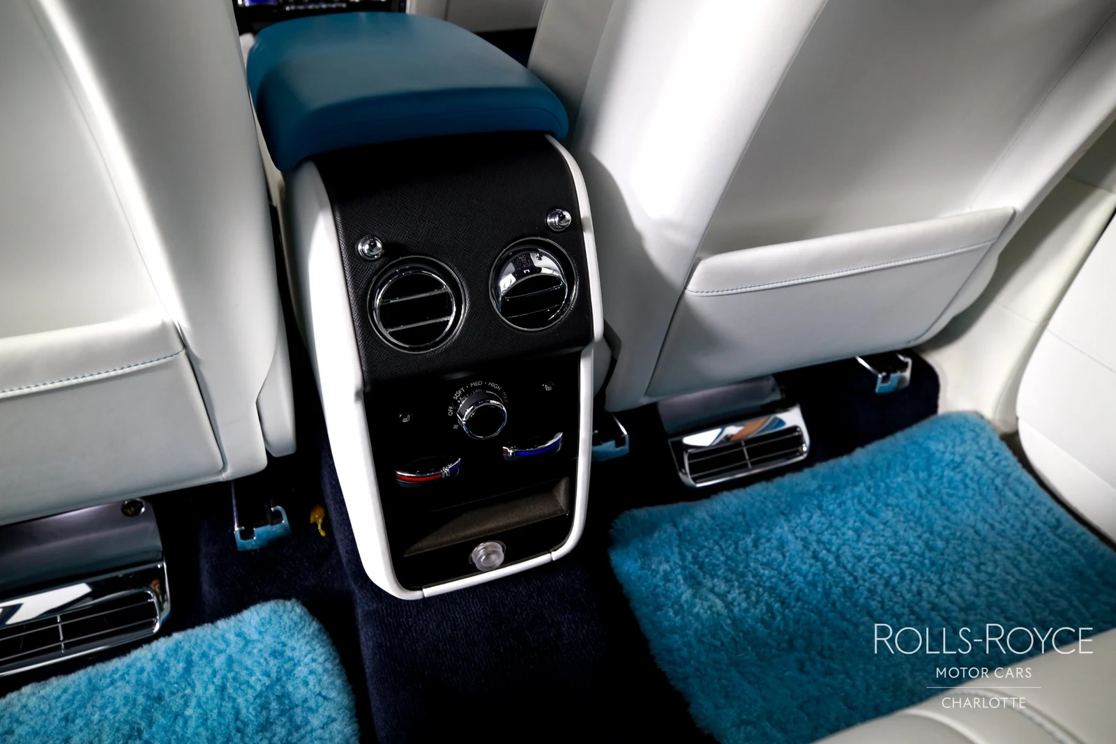 2023 Rolls-Royce Cullinan, 12/29
