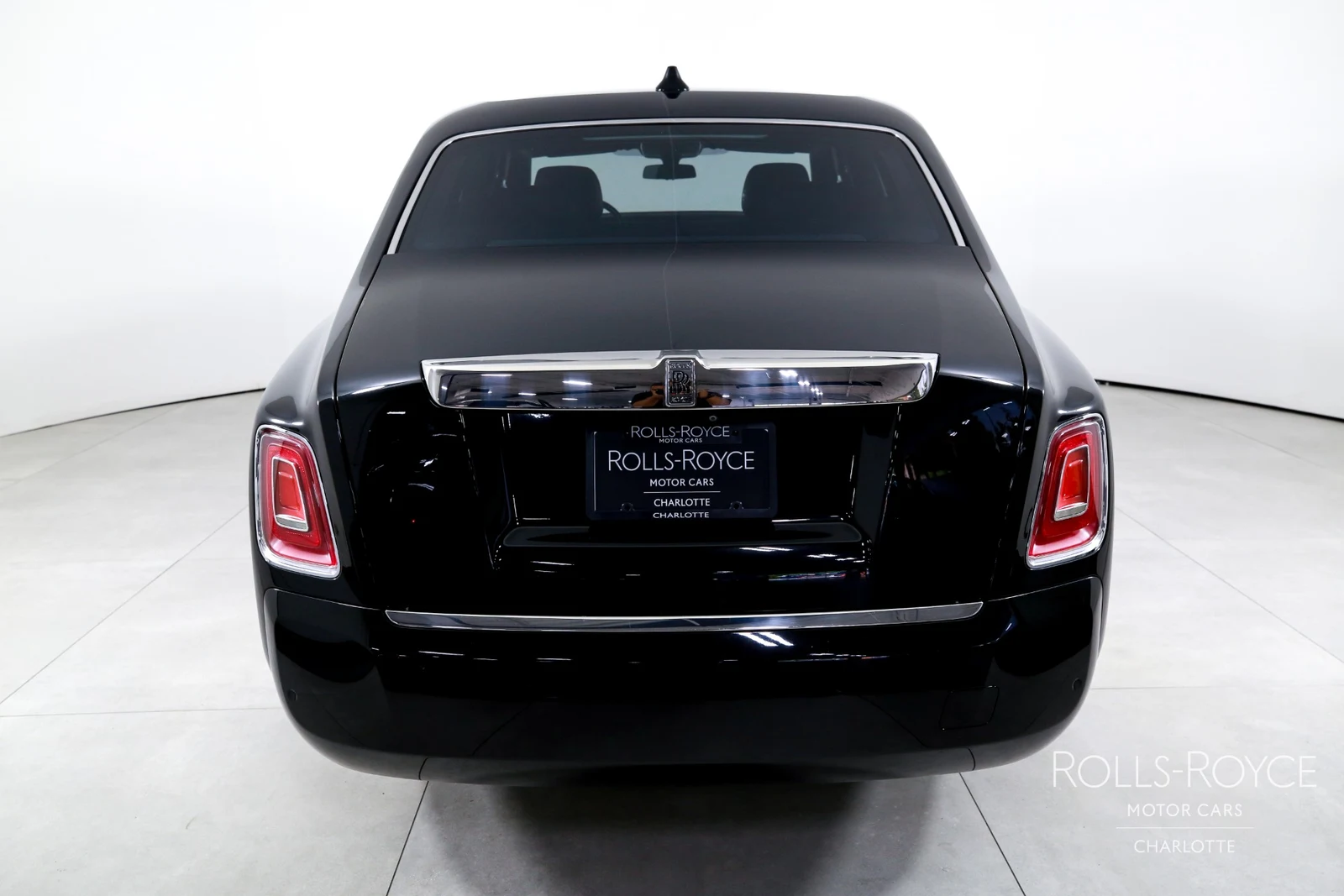 2020 Rolls-Royce Phantom, 5/29