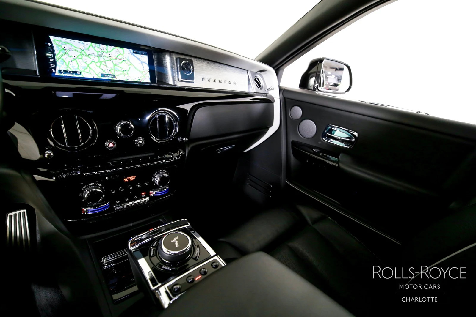 2020 Rolls-Royce Phantom, 9/29